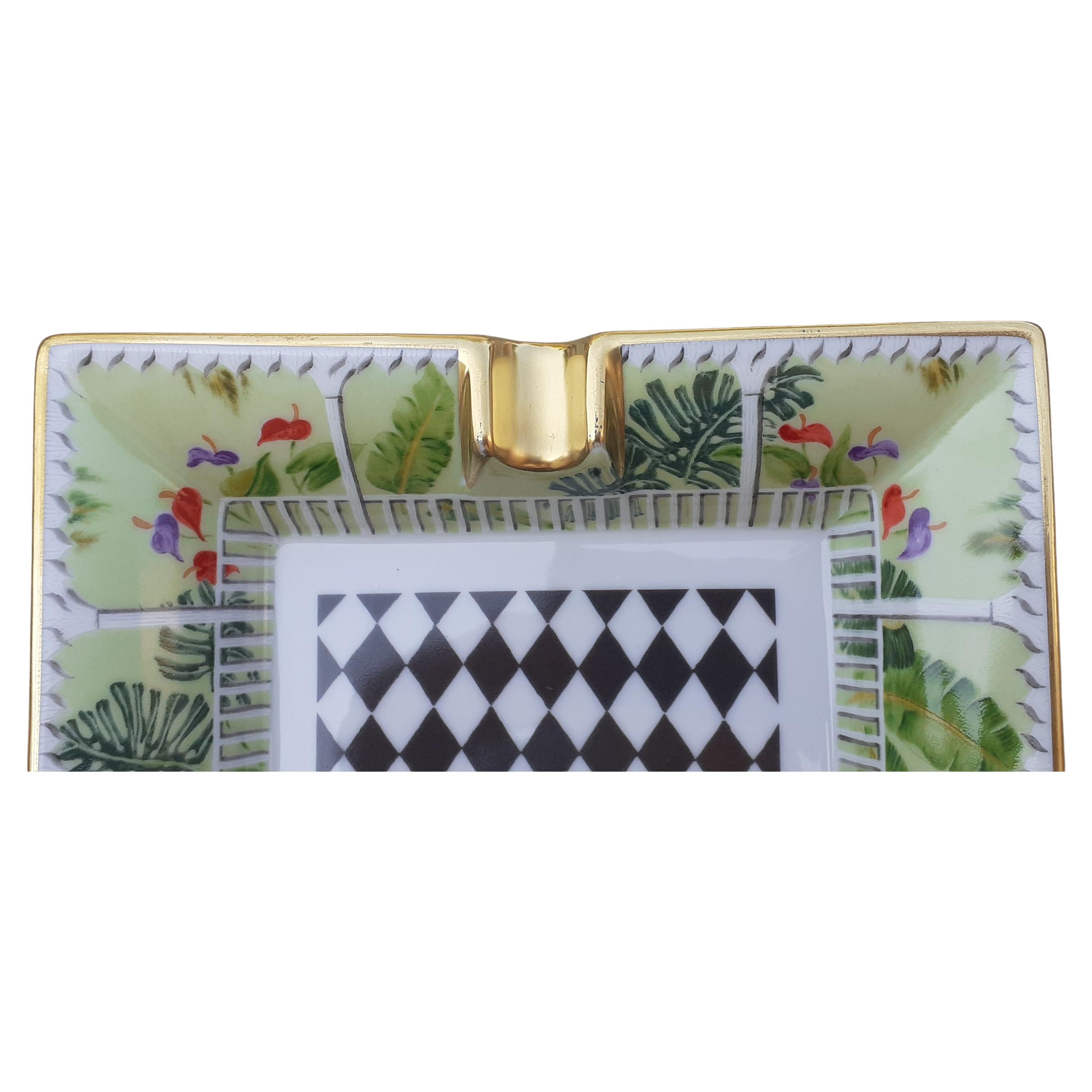 Hermès Garden Cigar Ashtray Change Tray Porcelain Gold For Sale 4