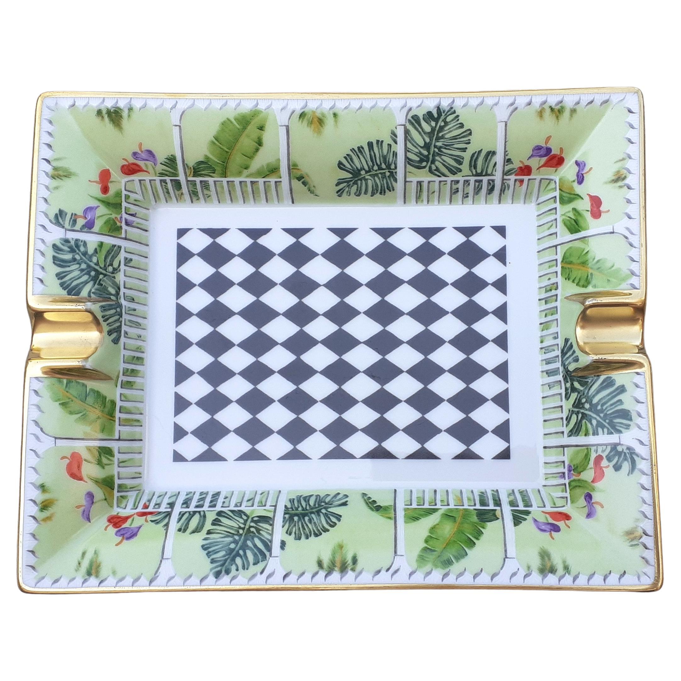 Hermès Garden Cigar Ashtray Change Tray Porcelain Gold For Sale