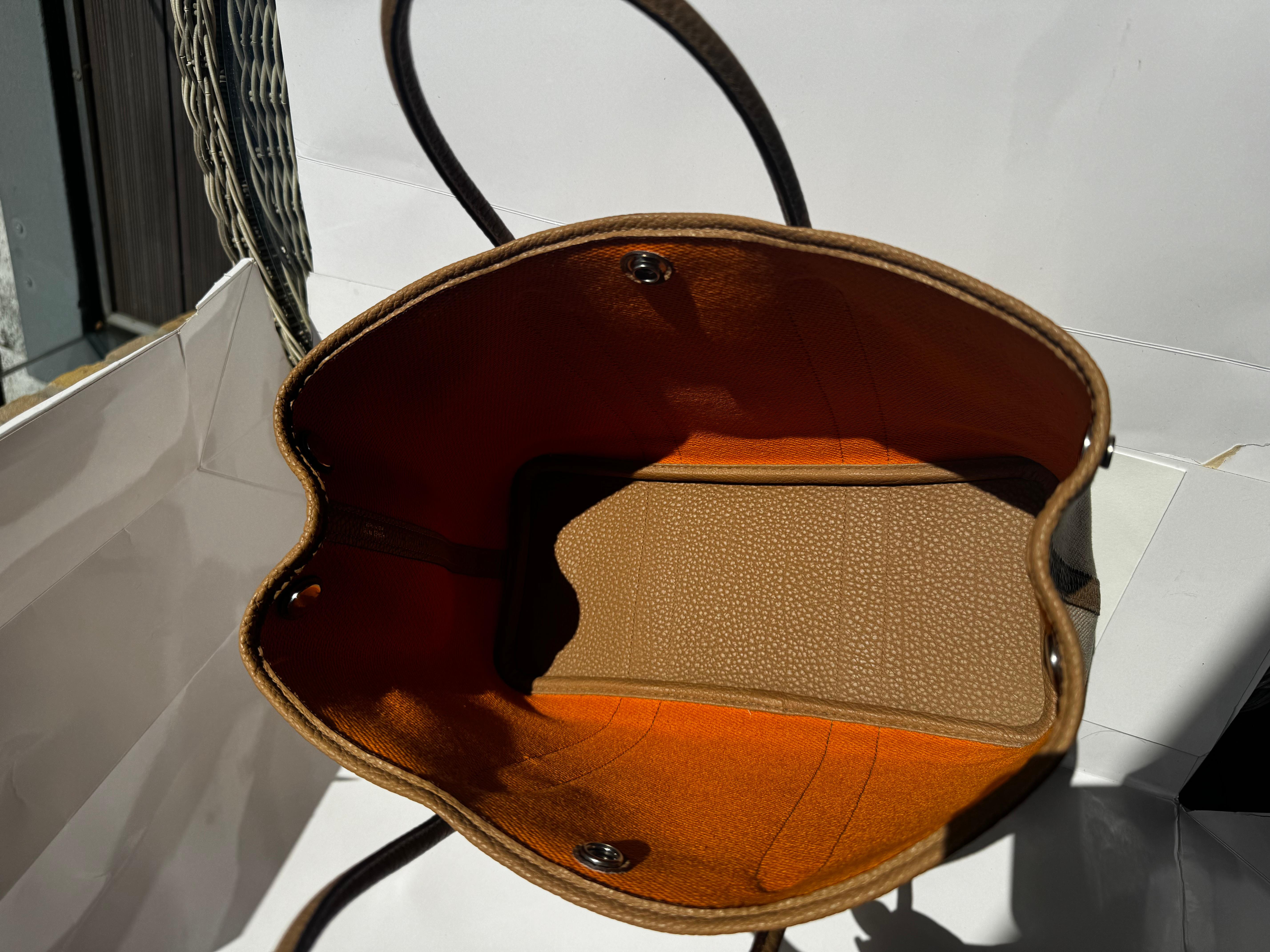 Hermes Garden Party 30 Tasche in Ecru und Apricot innen für Damen oder Herren
