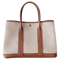 Hermes Garden Party 30 bag in Ecru and Apricot inside