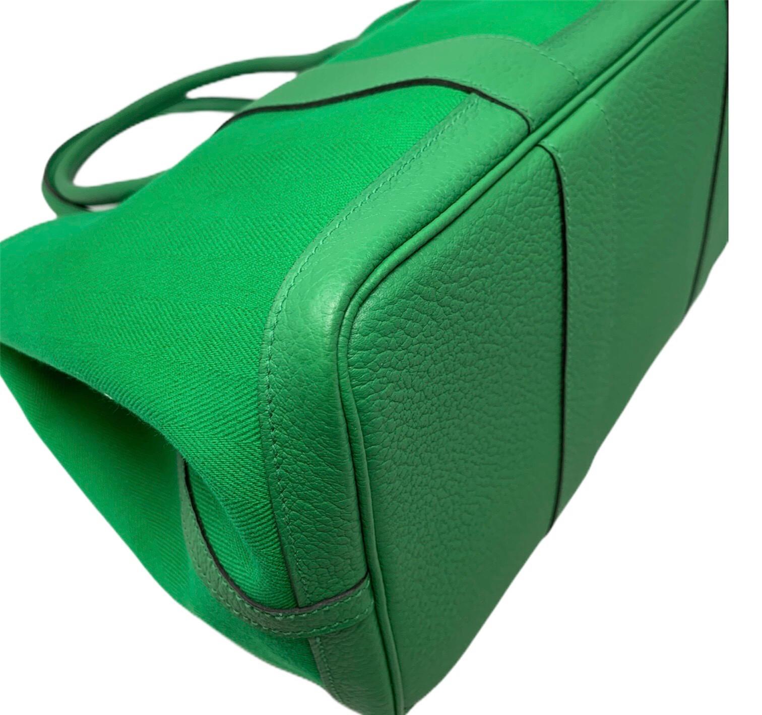 Hermes Garden Party 35 bag in fabric and leather Green Bamboo 2014 In Excellent Condition For Sale In Milan, IT