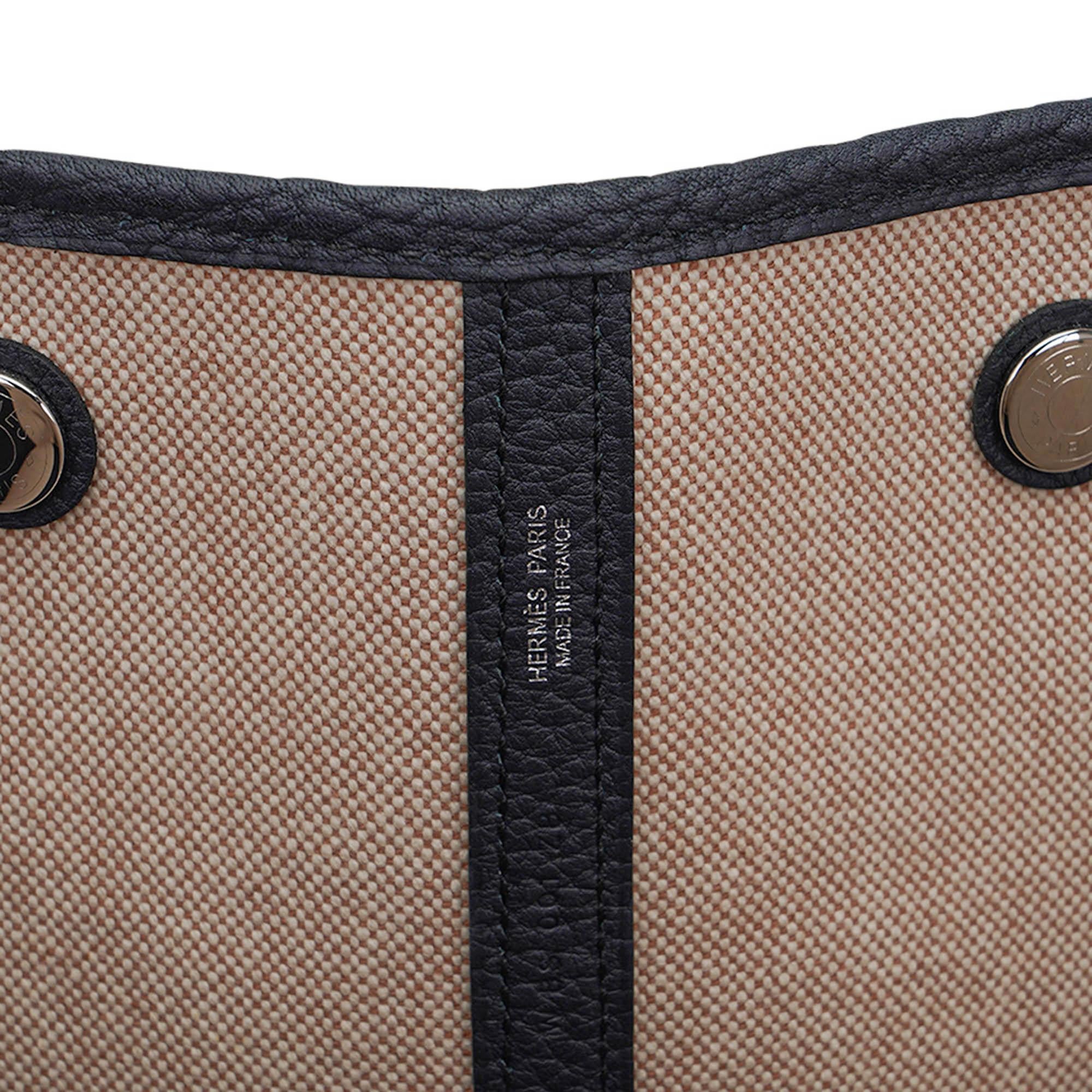 Hermes Garden Party 49 Voyage Bag Ecru Beige Navy and Indigo For Sale 8