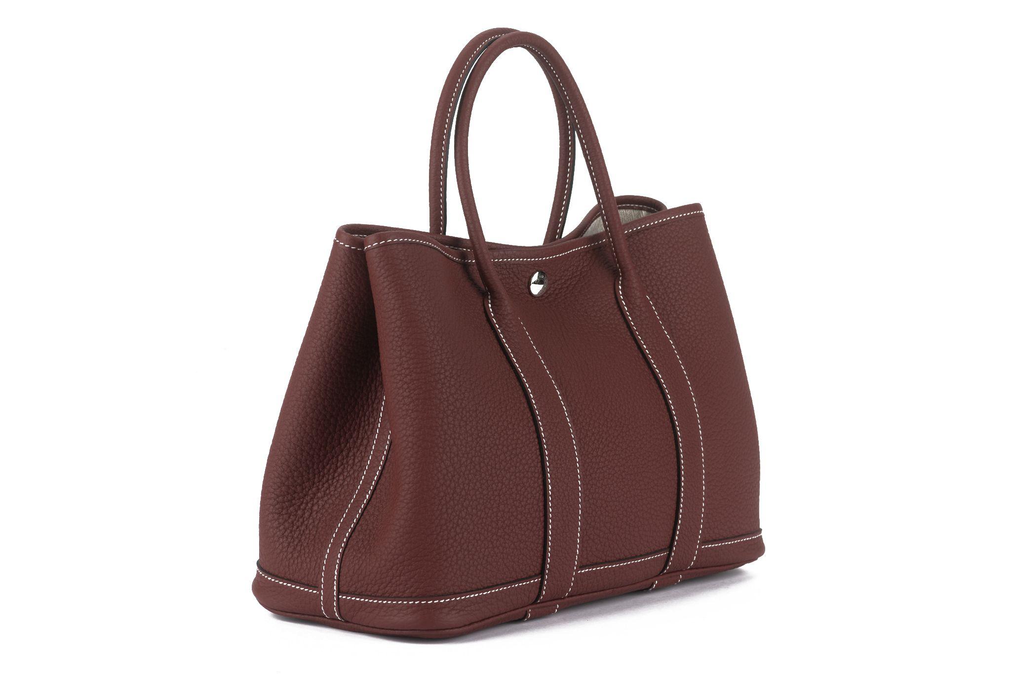 Hermès kleine 30cm Gartenpartytasche aus rouge h negonda Leder und Palladium Hardware.  Fallende Griffe, 4,5 