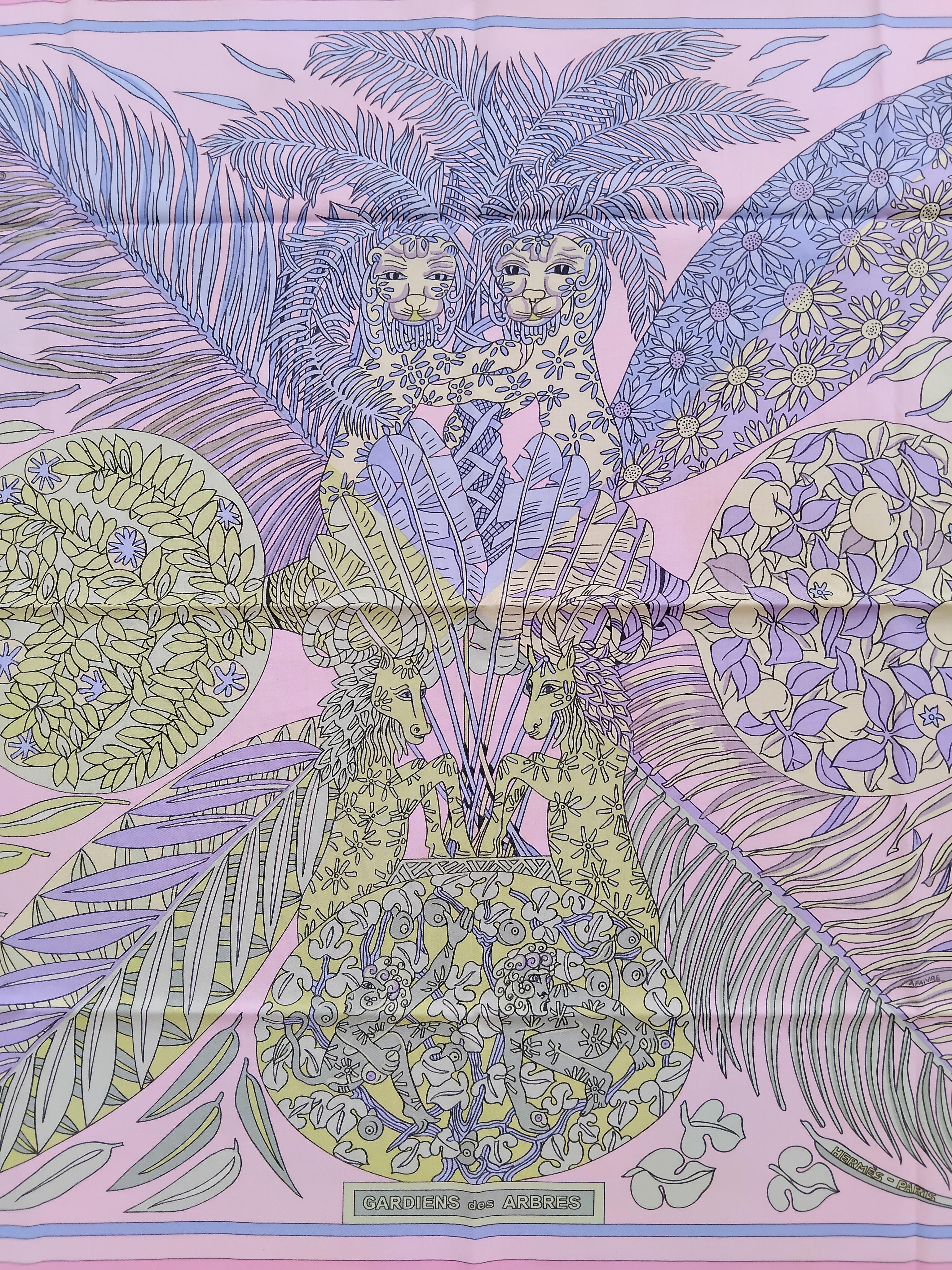 Rare and Beautiful Authentic Hermès Scarf

Print: 