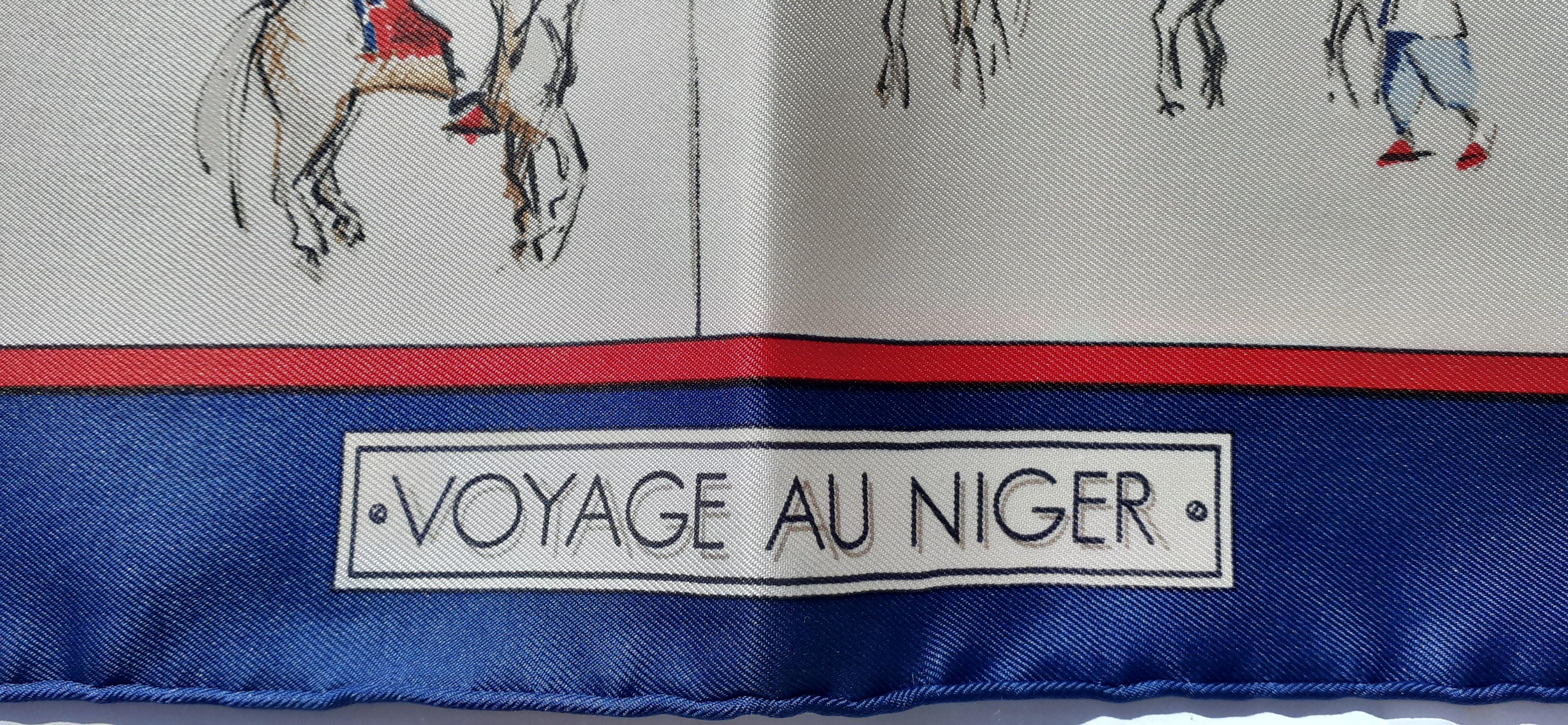 Hermès Gavroche Pocket Square Small Scarf Voyage au Niger Blue Beige 42 cm For Sale 4
