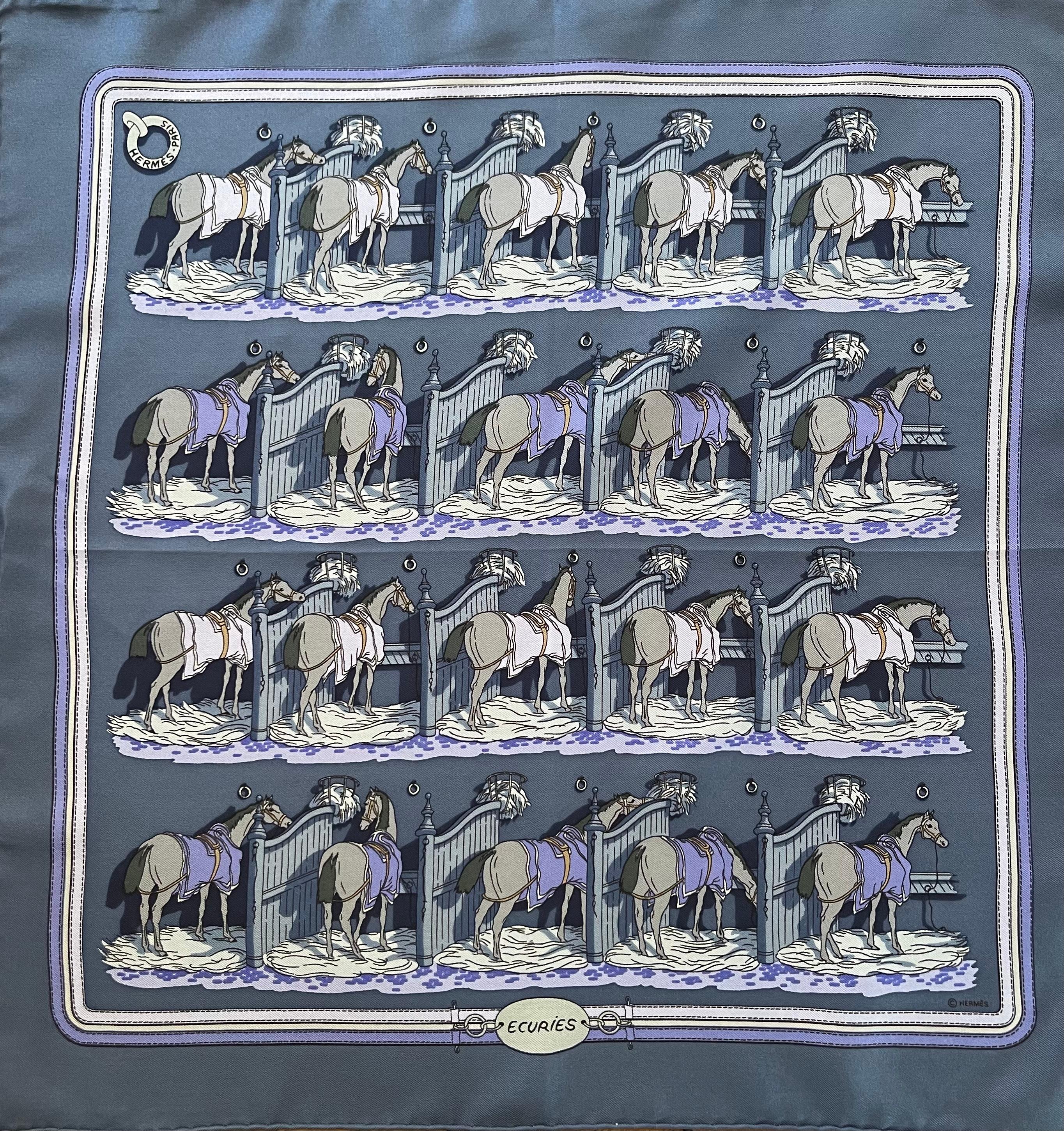 El pañuelo Hermès Écuries, diseñado originalmente por Hugo Grygkar en 1947, se reeditó en 1993 en el formato Gavroche. Este pañuelo es una buena representación de la fascinación de la marca por los caballos y todo lo ecuestre. Tiene el tamaño