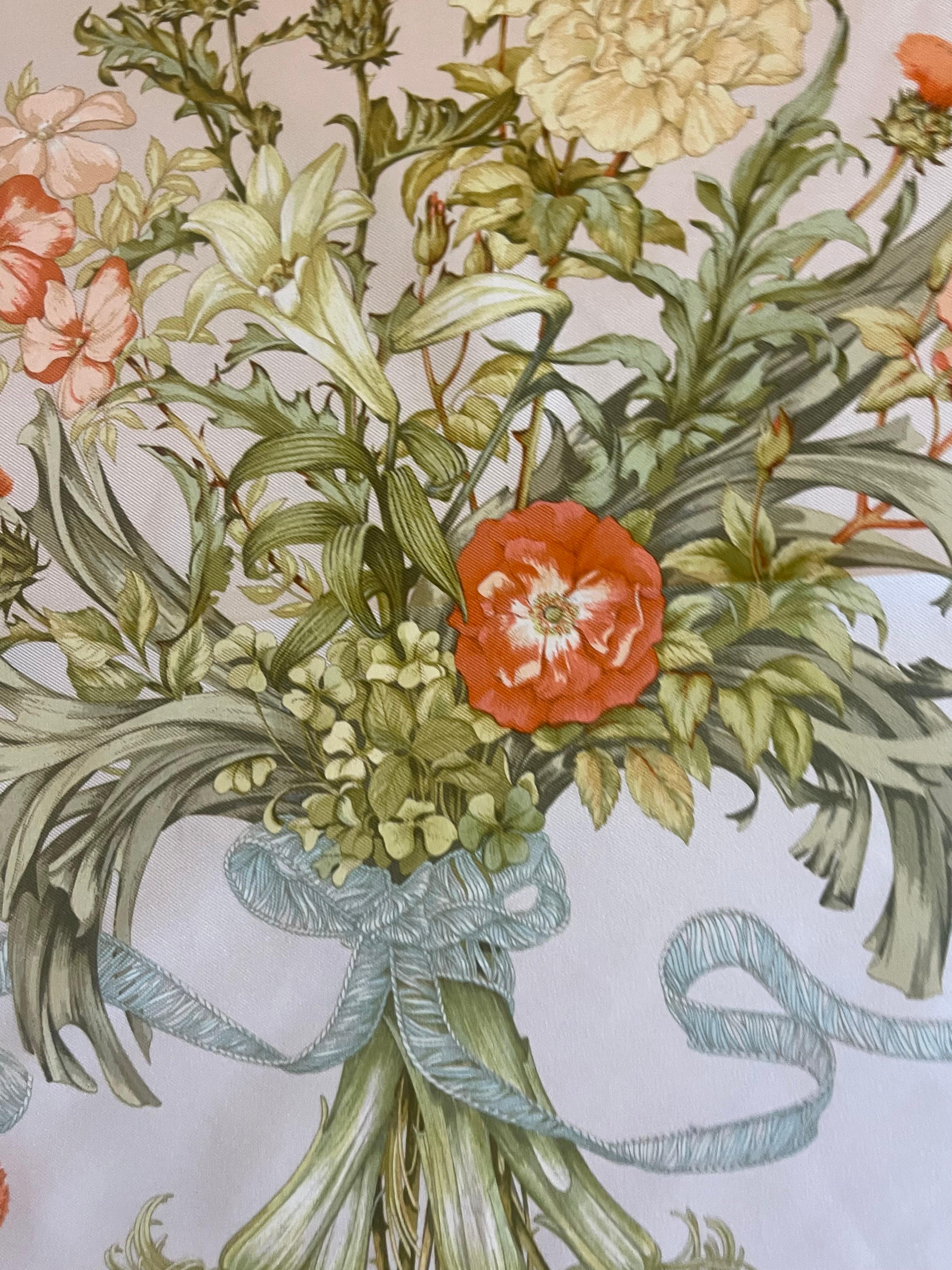 Hermès Gavroche Silk Scarf “Regina” 1997 In Good Condition For Sale In Palm Beach, FL