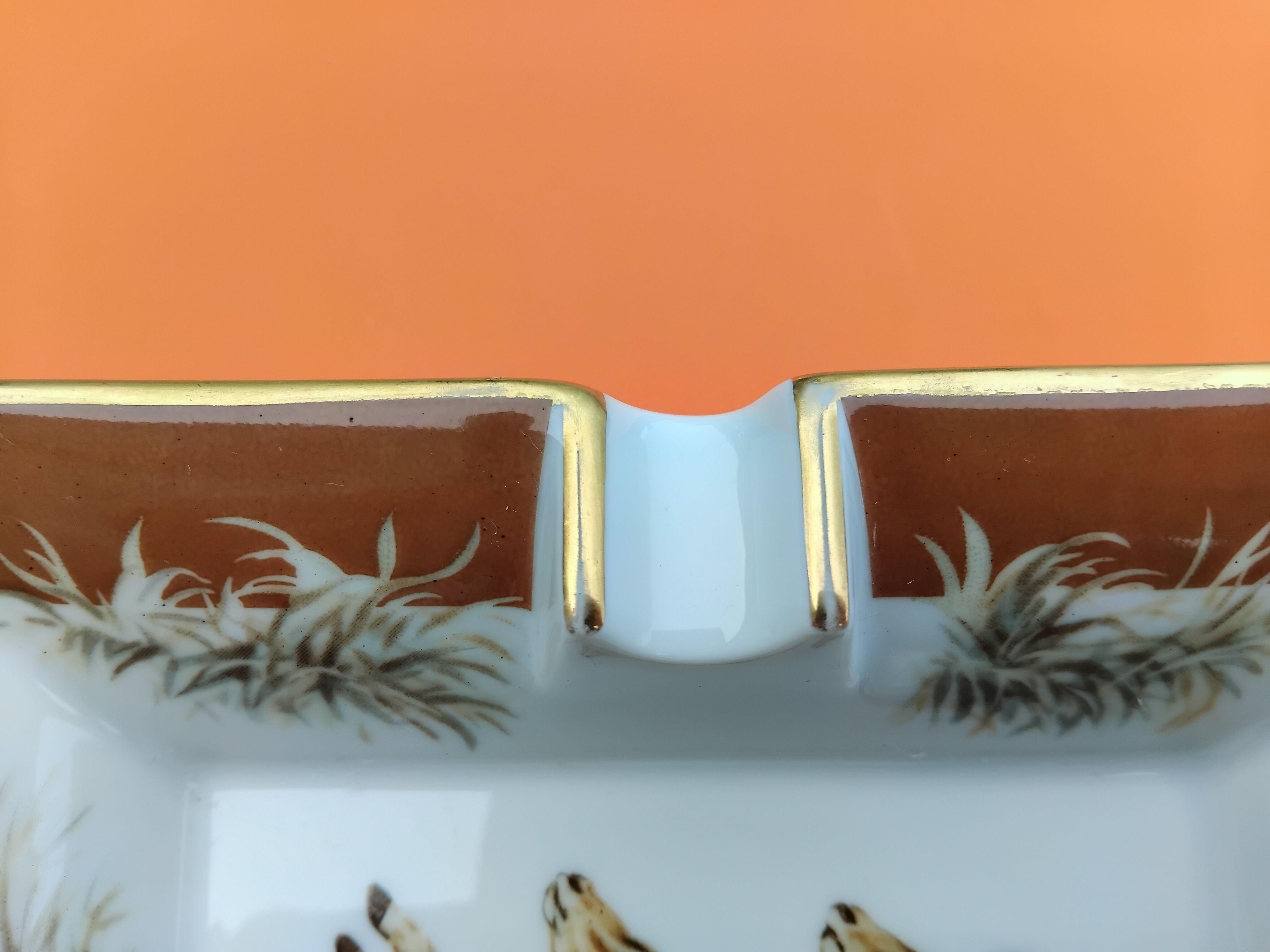 Hermès Gazelles Cigar Ashtray Change Tray Africa Kenya Porcelain Gold For Sale 9