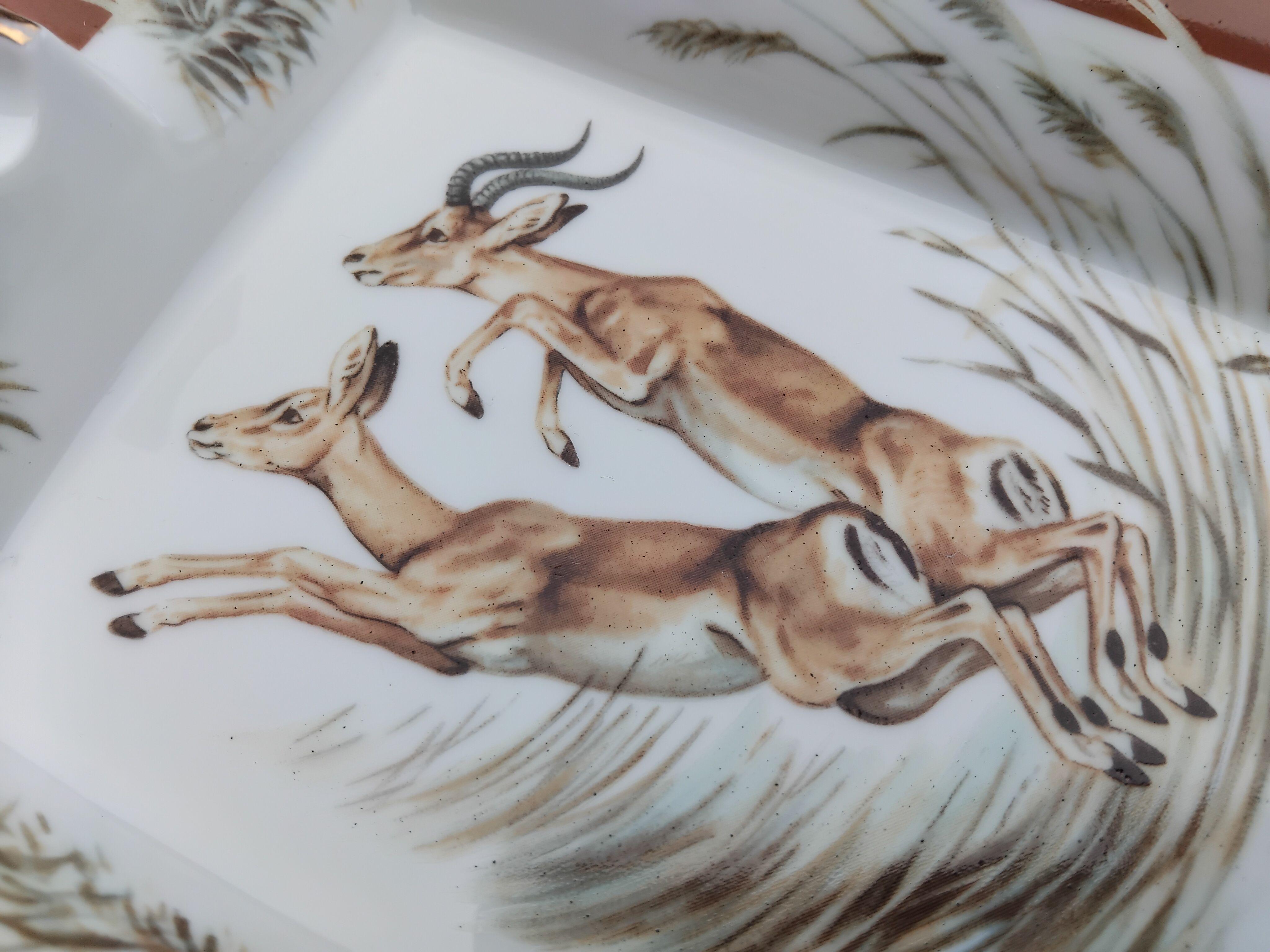 Hermès Gazelles Cigar Ashtray Change Tray Africa Kenya Porcelain Gold For Sale 1