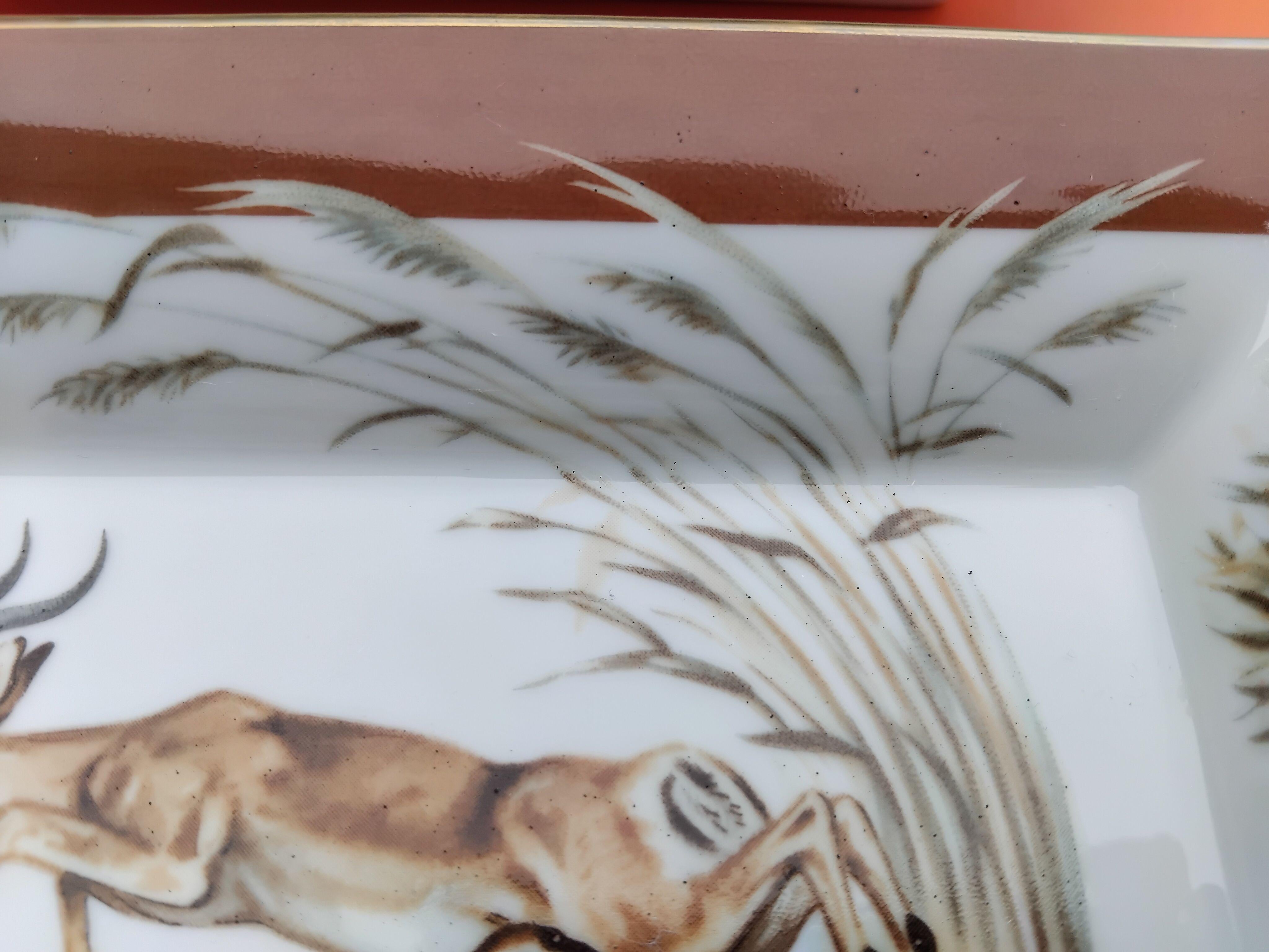 Hermès Gazelles Cigar Ashtray Change Tray Africa Kenya Porcelain Gold For Sale 2