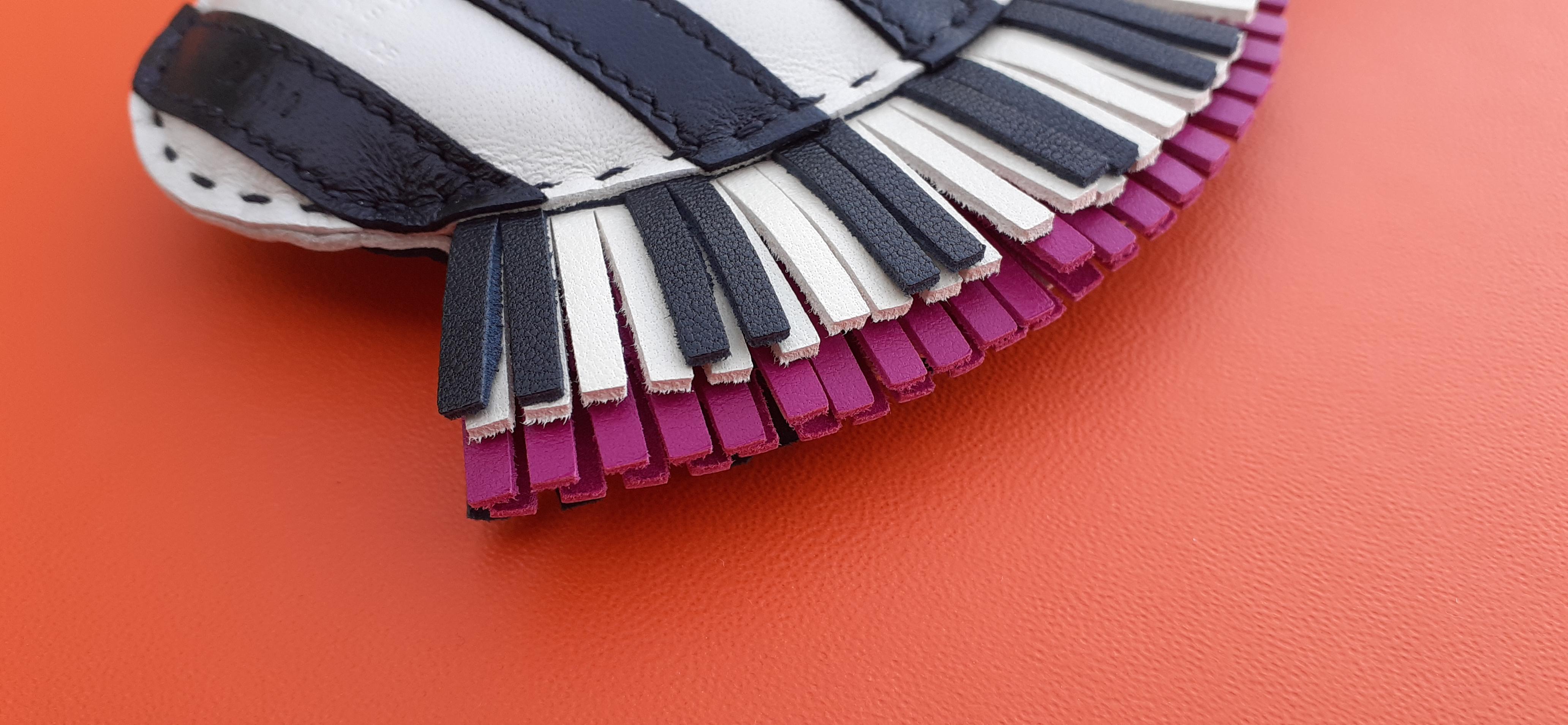 Hermès Geegee Savannah Zebra Charme für Birkin Kelly Craie Noir Rose Pourpre im Angebot 3