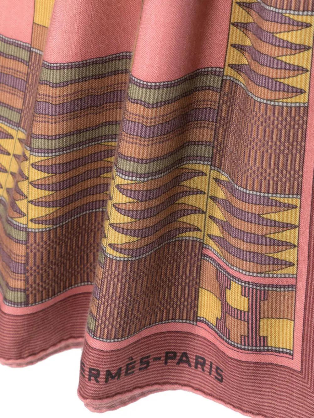 Hermès Geometric-print cashmere-blend scarf In Excellent Condition In London, GB