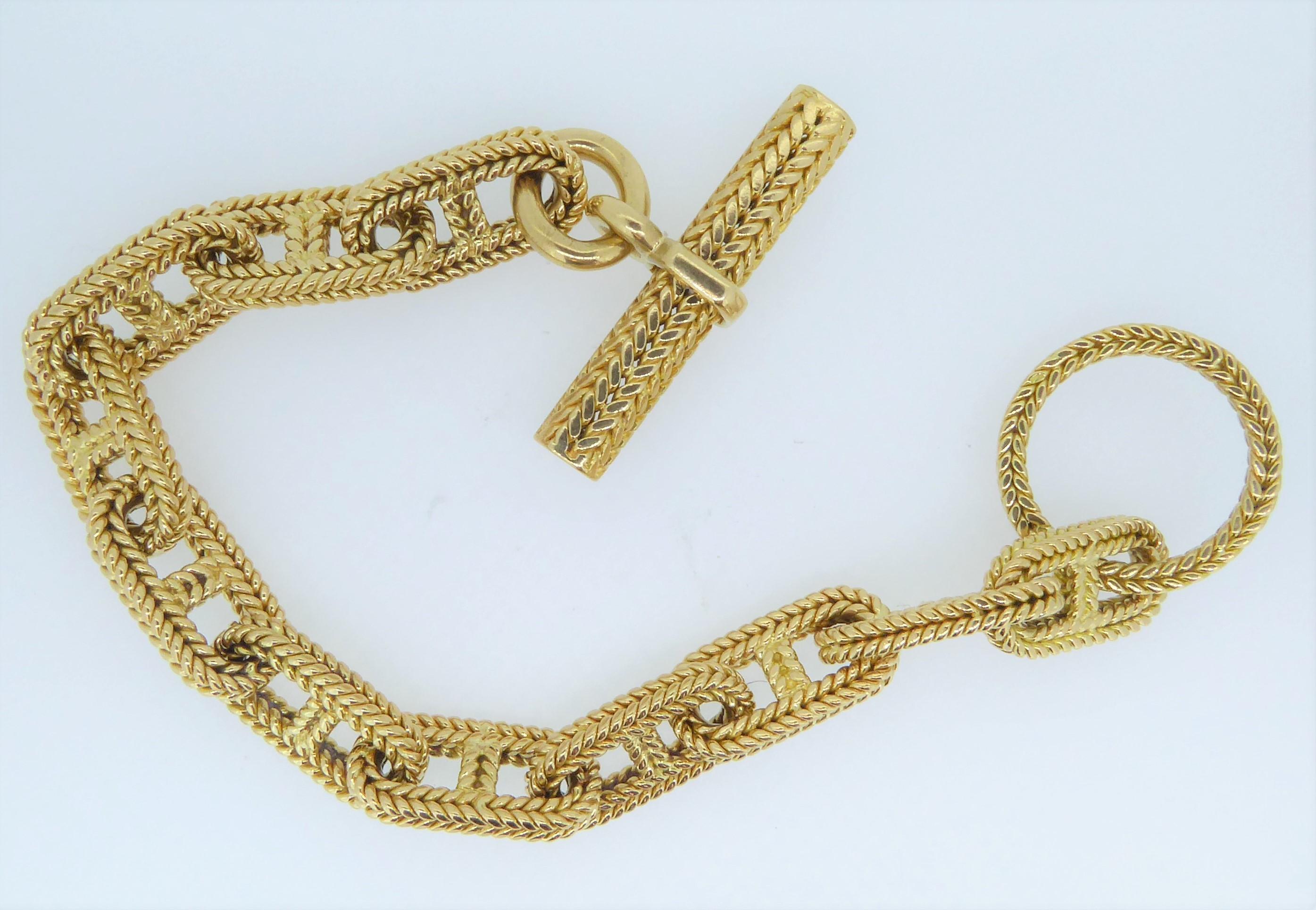 Hermes George L'Enfant Chain d'Ancre 18 Karat Yellow Gold Bracelet In Excellent Condition In London, GB