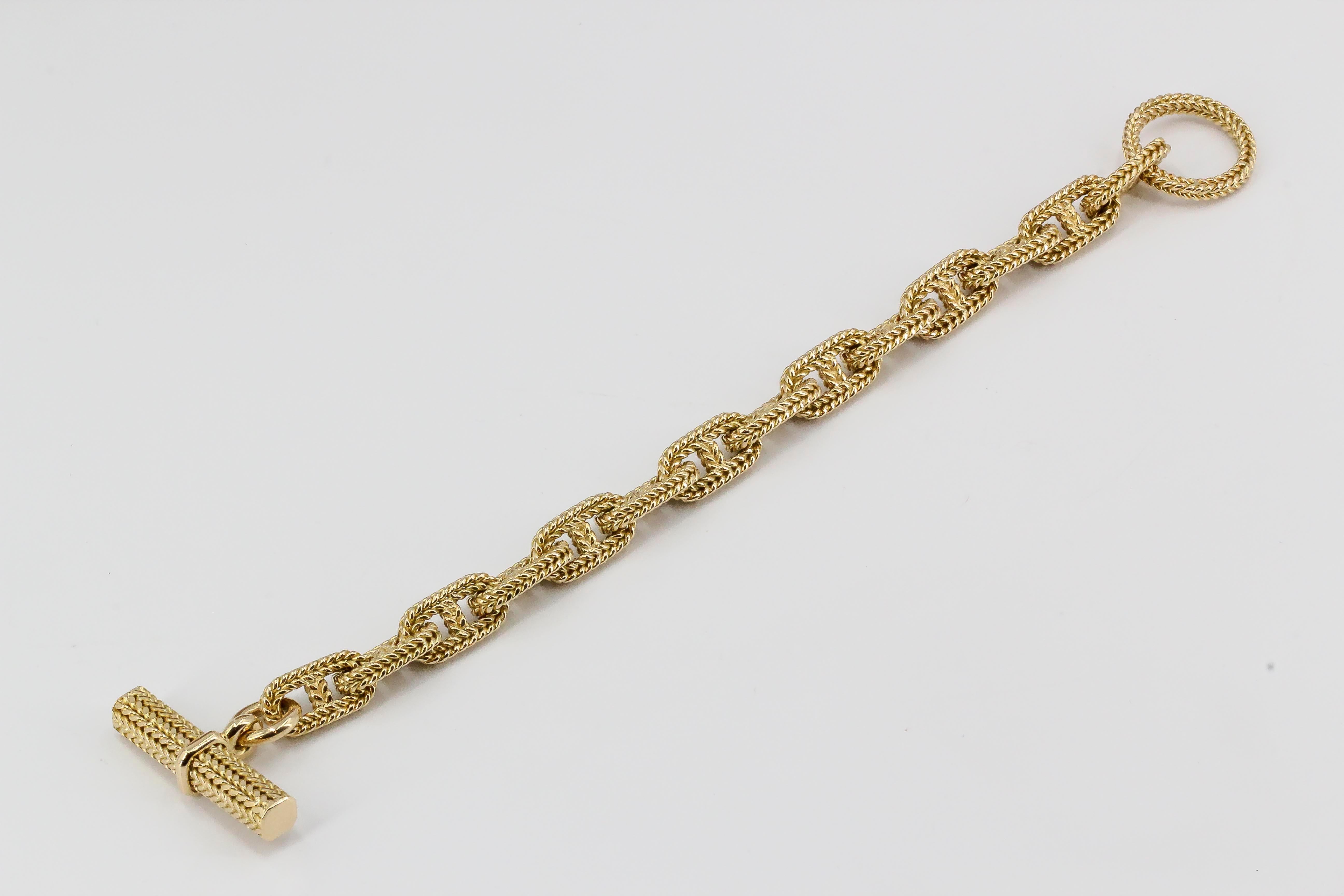 Chic 18K yellow gold link bracelet from the 