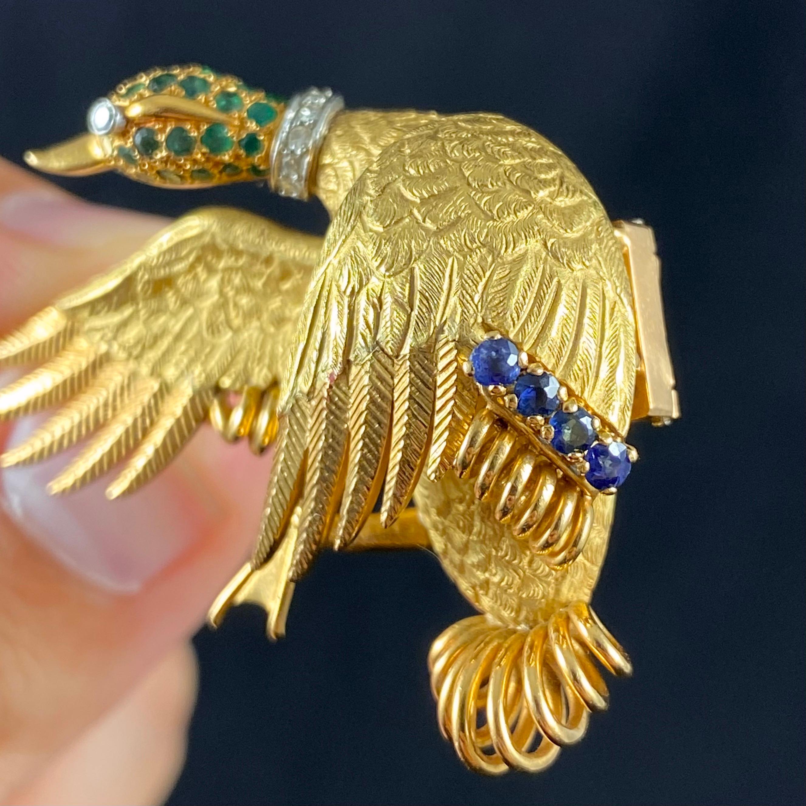 Hermès Georges Lenfant Vintage Duck Emerald Sapphire Diamond Brooch Yellow Gold 1