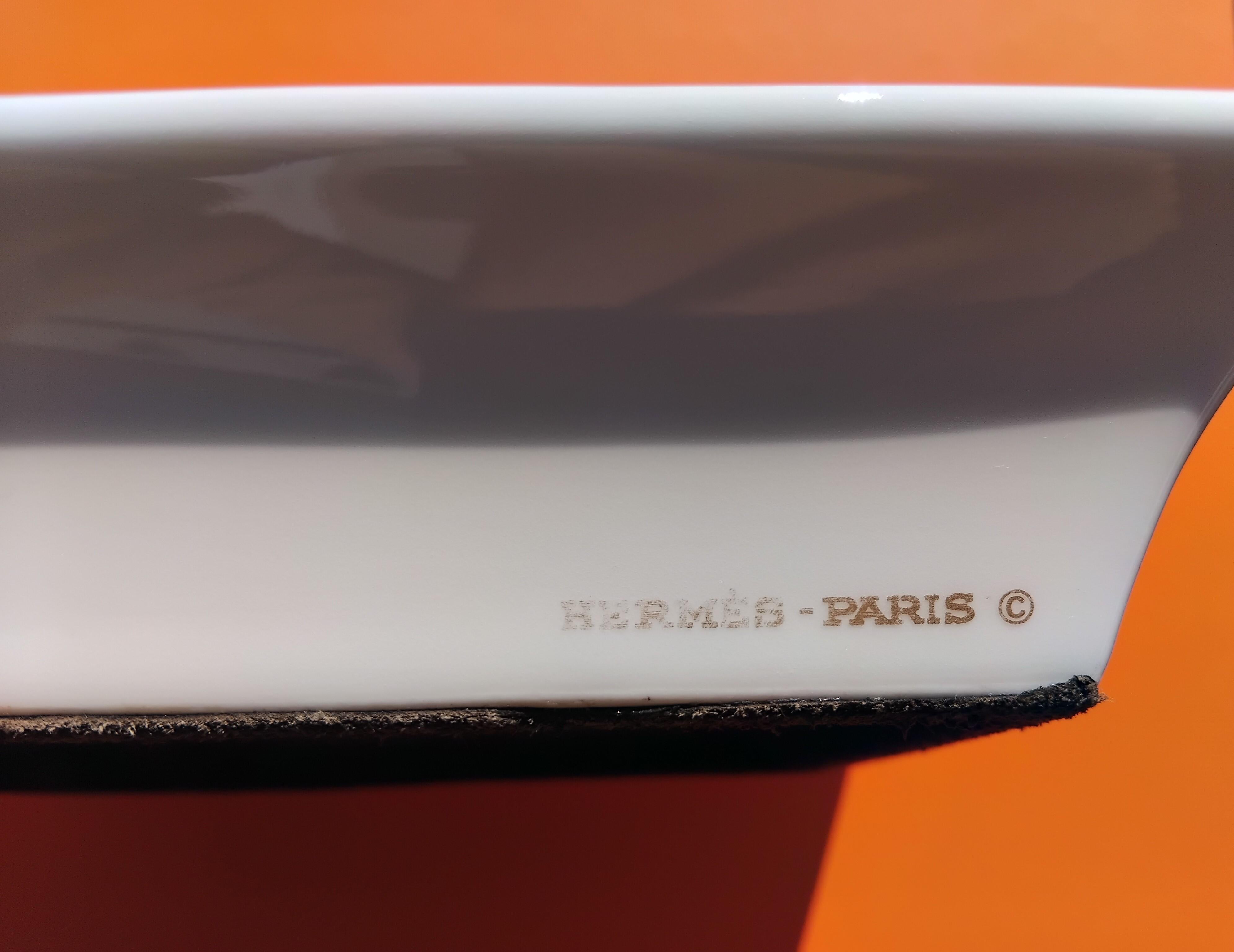Hermès Berger allemand Impression Cendrier Cendrier Cendrier Cendrier Cendrier Cendrier Cendrier Cendrier Cendrier Cendrier Cendrier Cendrier Cendrier Cendrier Cendrier Cendrier Cendrier Cendrier Cendrier Cendrier Cendrier Cendrier Cendrier Cendrier Cendrier Cendrier Cendrier Cendrier en vente 11
