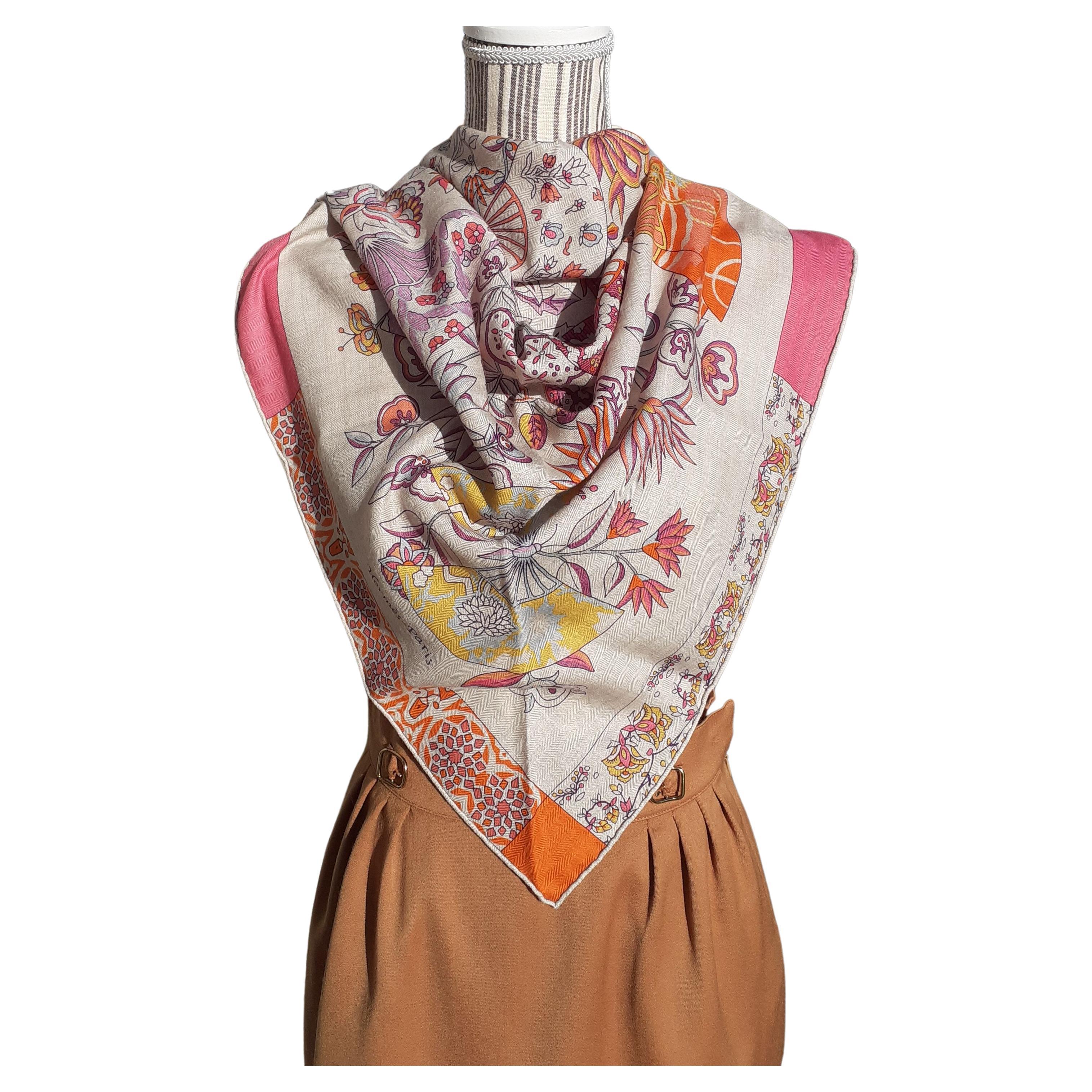 Women's Hermès Giant Triangle Shawl Scarf Fleurs et Papillons de Tissus Cashmere For Sale