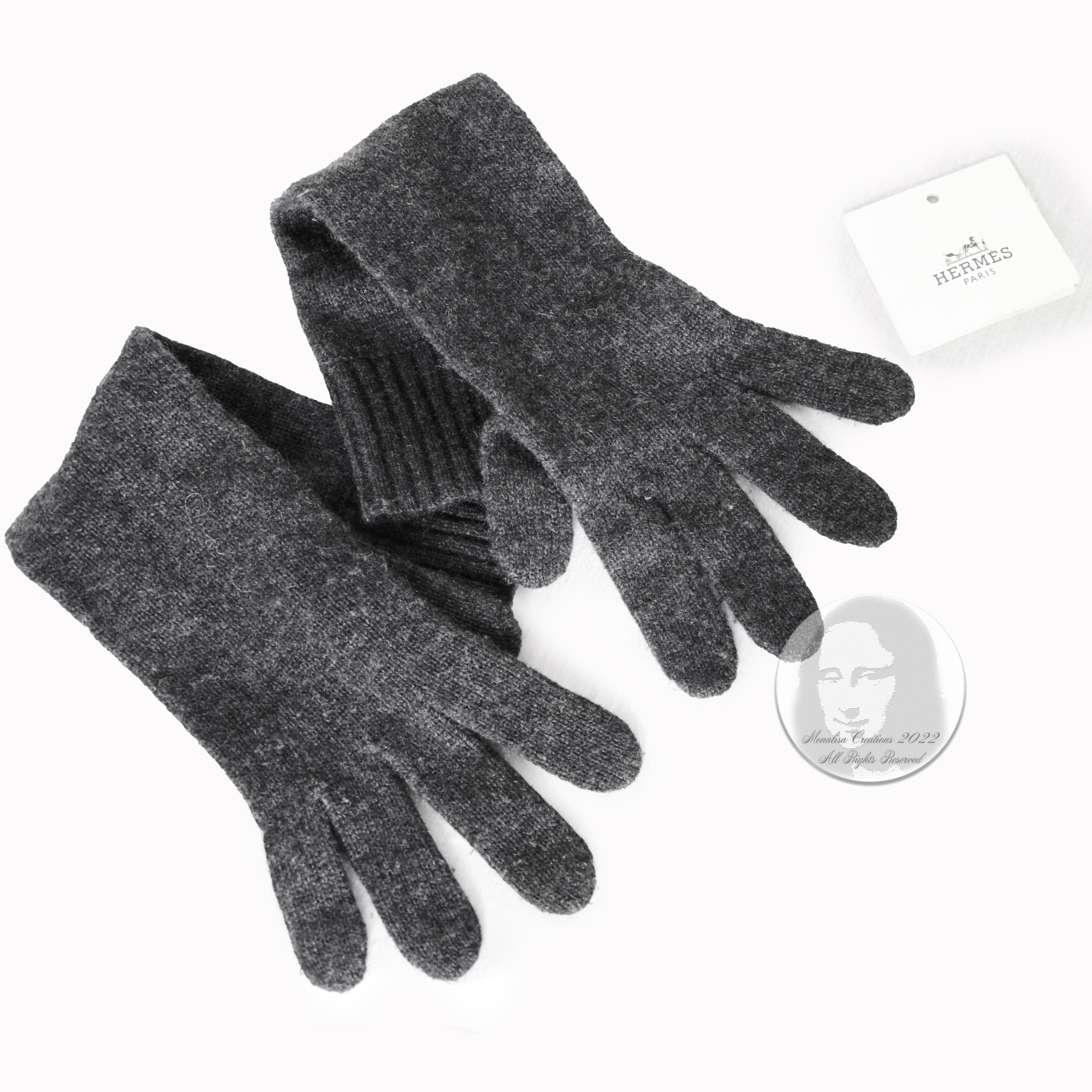Hermes Gloves Ladies Cashmere Wool Knit Gris Charcoal Gray In Good Condition In Port Saint Lucie, FL