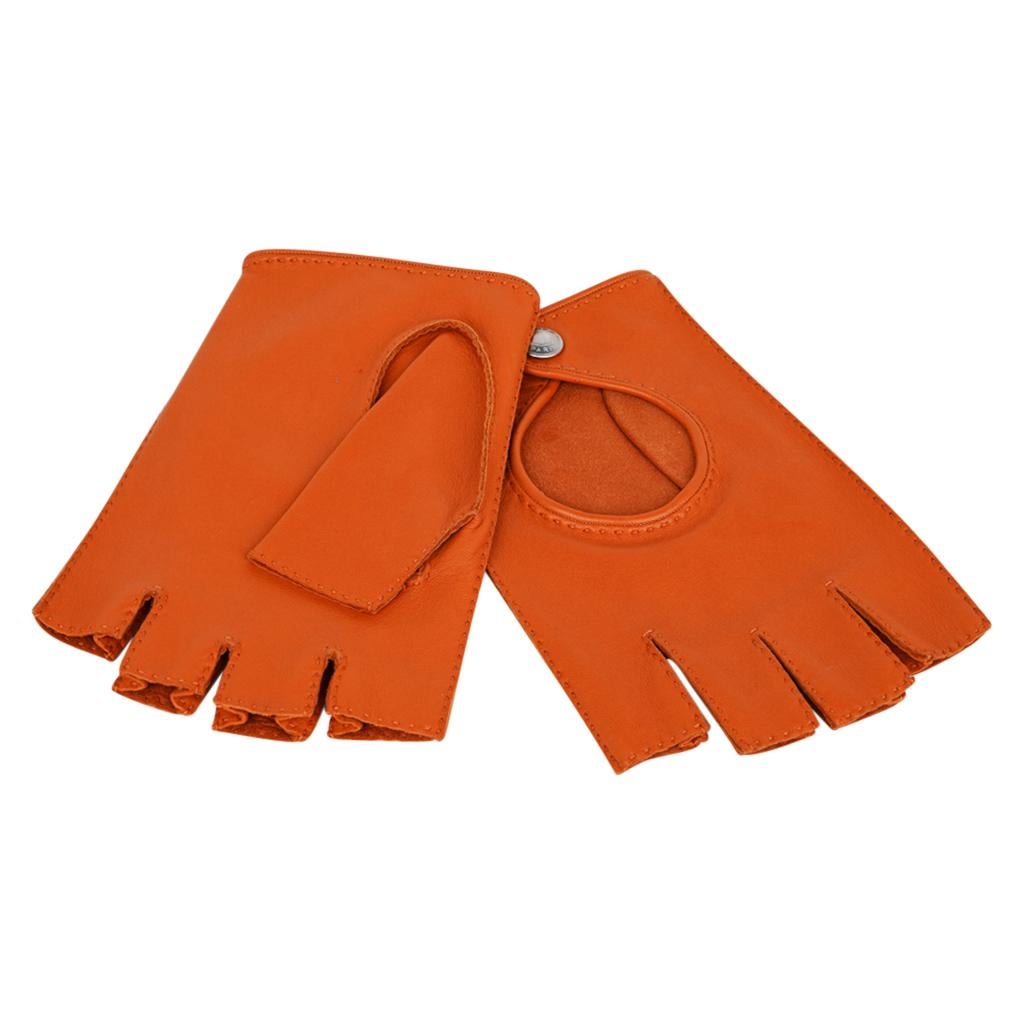 Hermes Handschuhe Orange Clou De Selle Driving Kidskin / Lammfell Leder Neu Damen im Angebot