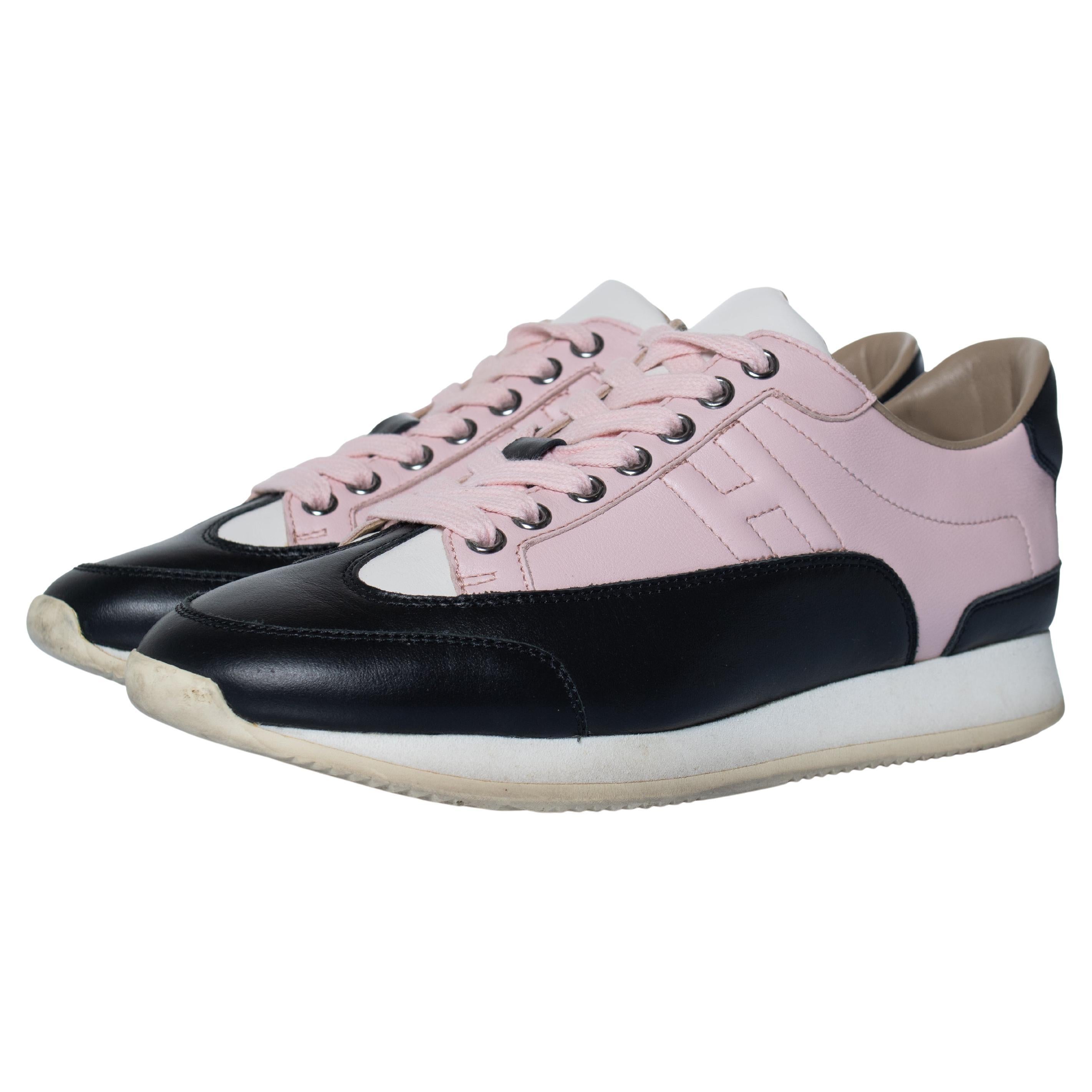 Hermes, baskets Goal en noir et rose en vente