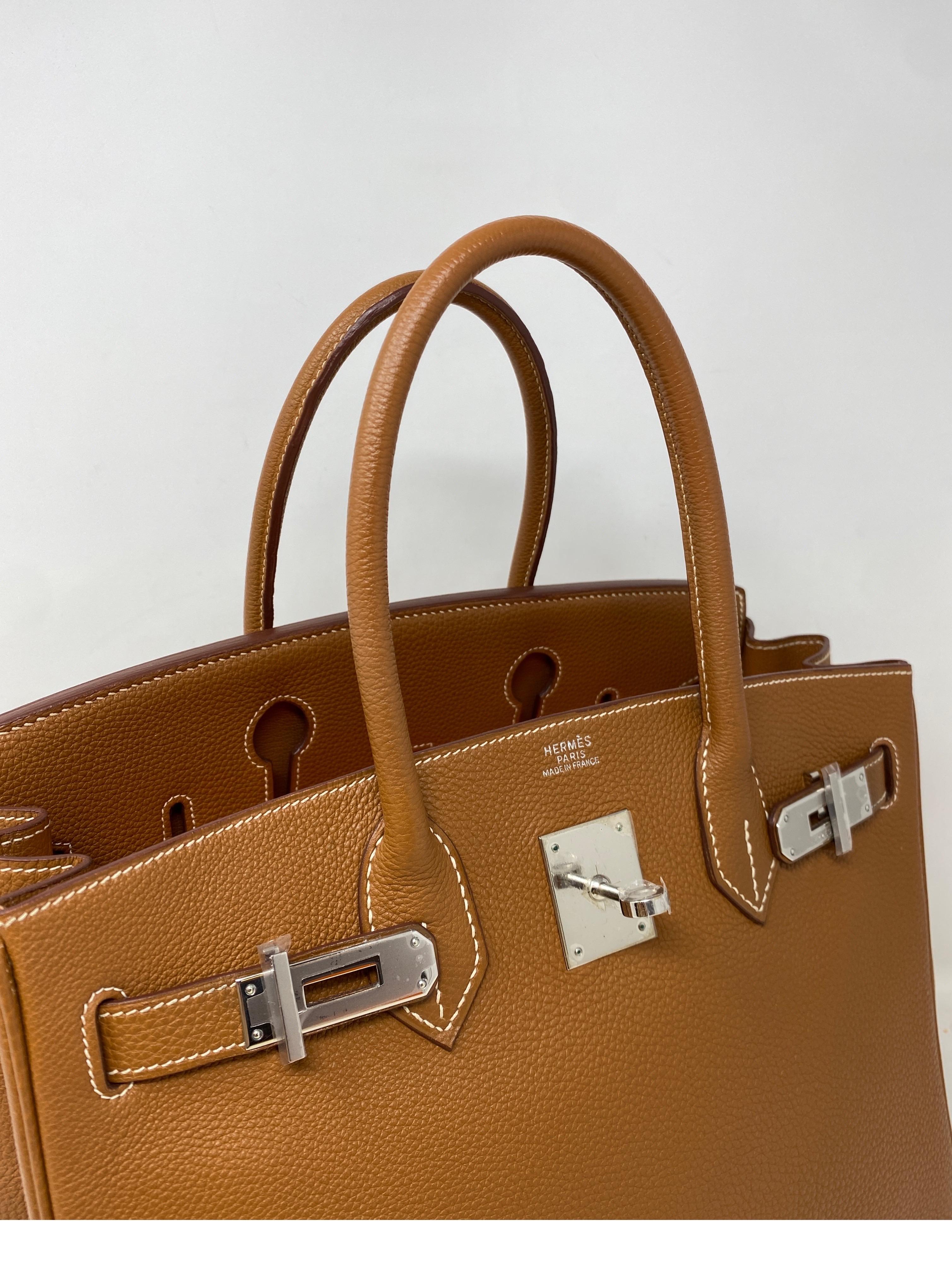 Hermes Gold 30 Birkin Bag  In Excellent Condition In Athens, GA