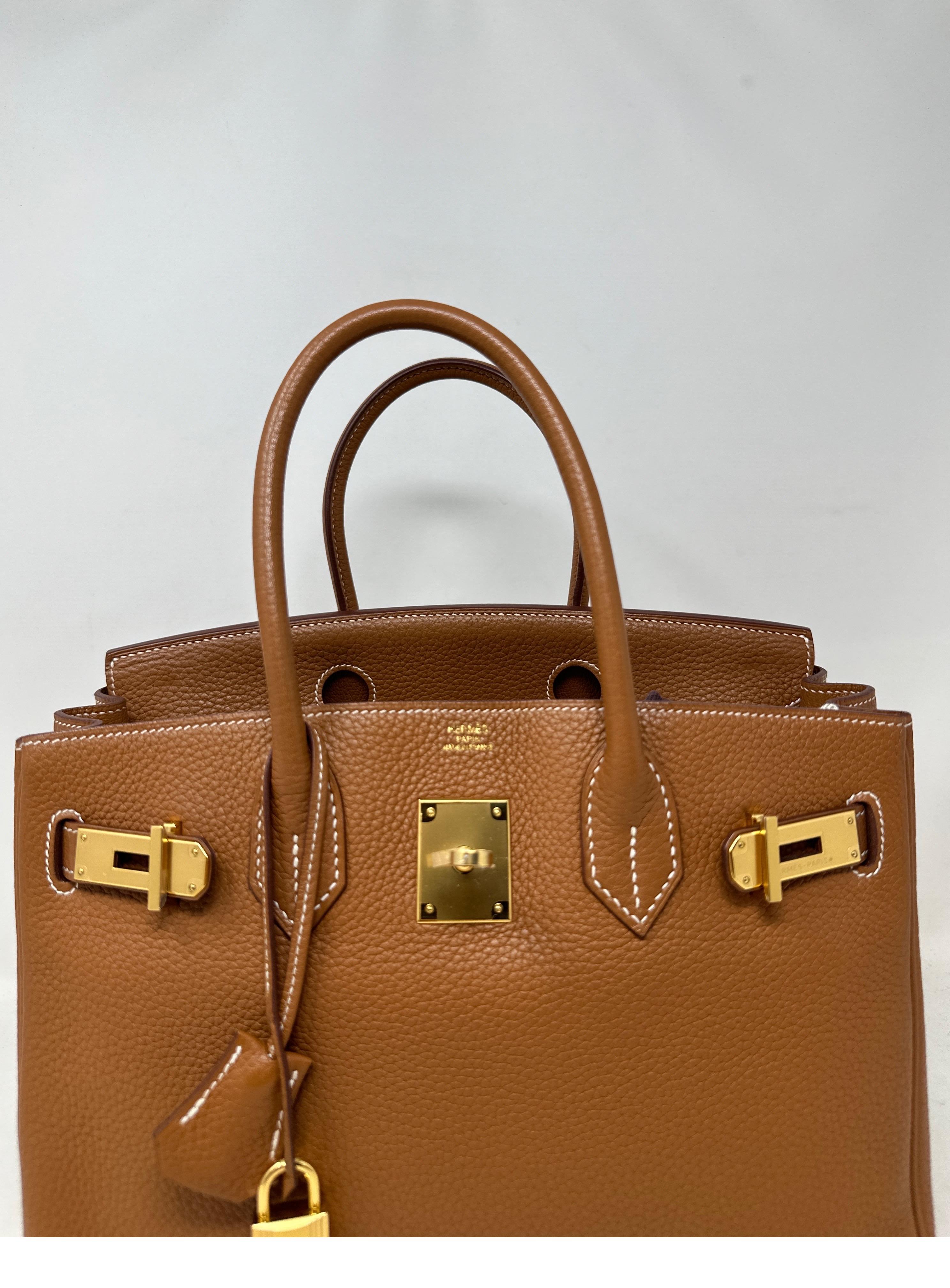 Hermes Gold Birkin 30 Bag  In Good Condition For Sale In Athens, GA