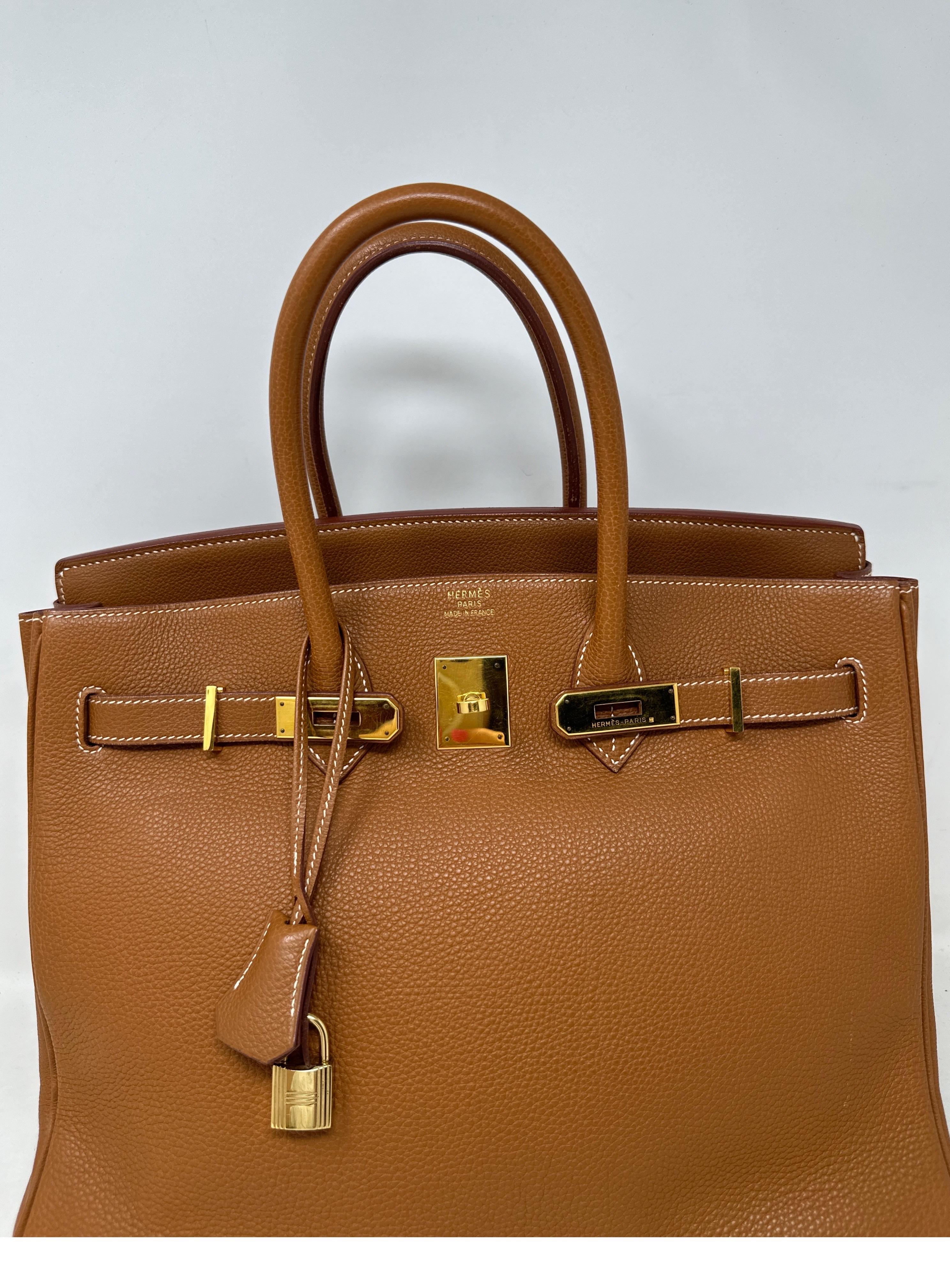 Hermes Gold Birkin 35 Bag  In Good Condition For Sale In Athens, GA