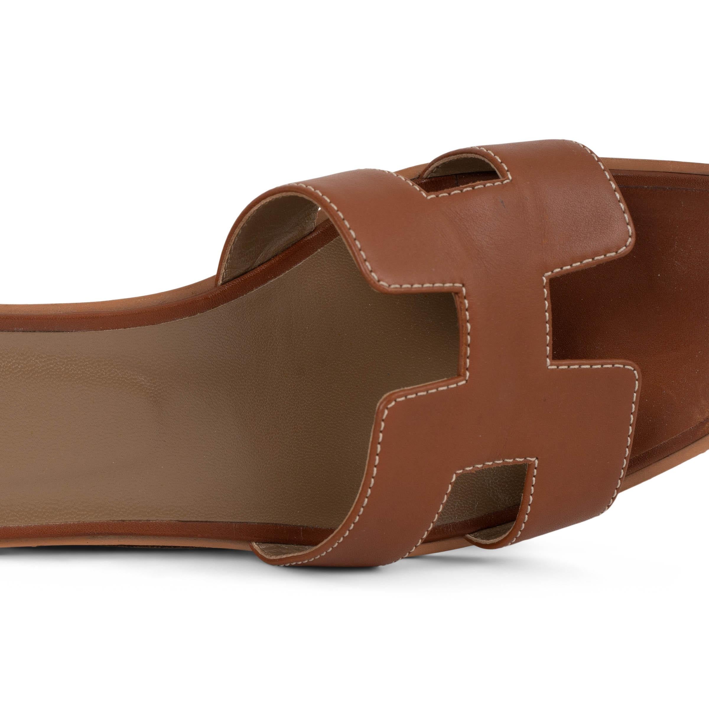 HERMES Gold camel braun Leder ORAN Slide Sandalen Schuhe 41.5 im Angebot 2
