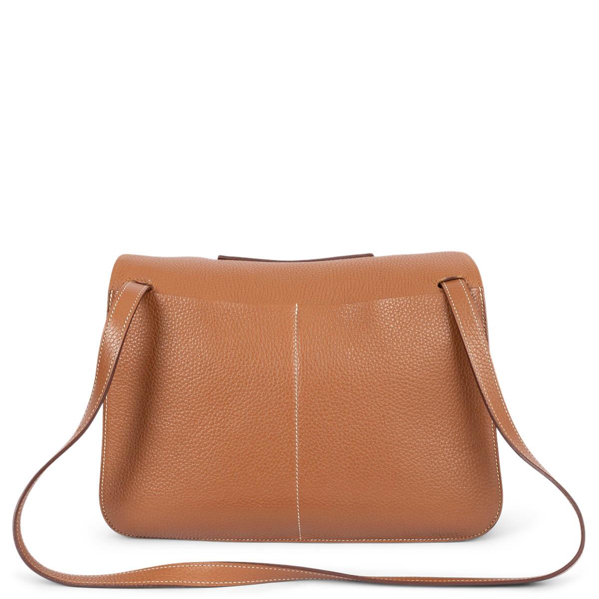 HERMES Gold camel Clemence leather HALZAN 31 Crossbody Bag In Good Condition For Sale In Zürich, CH