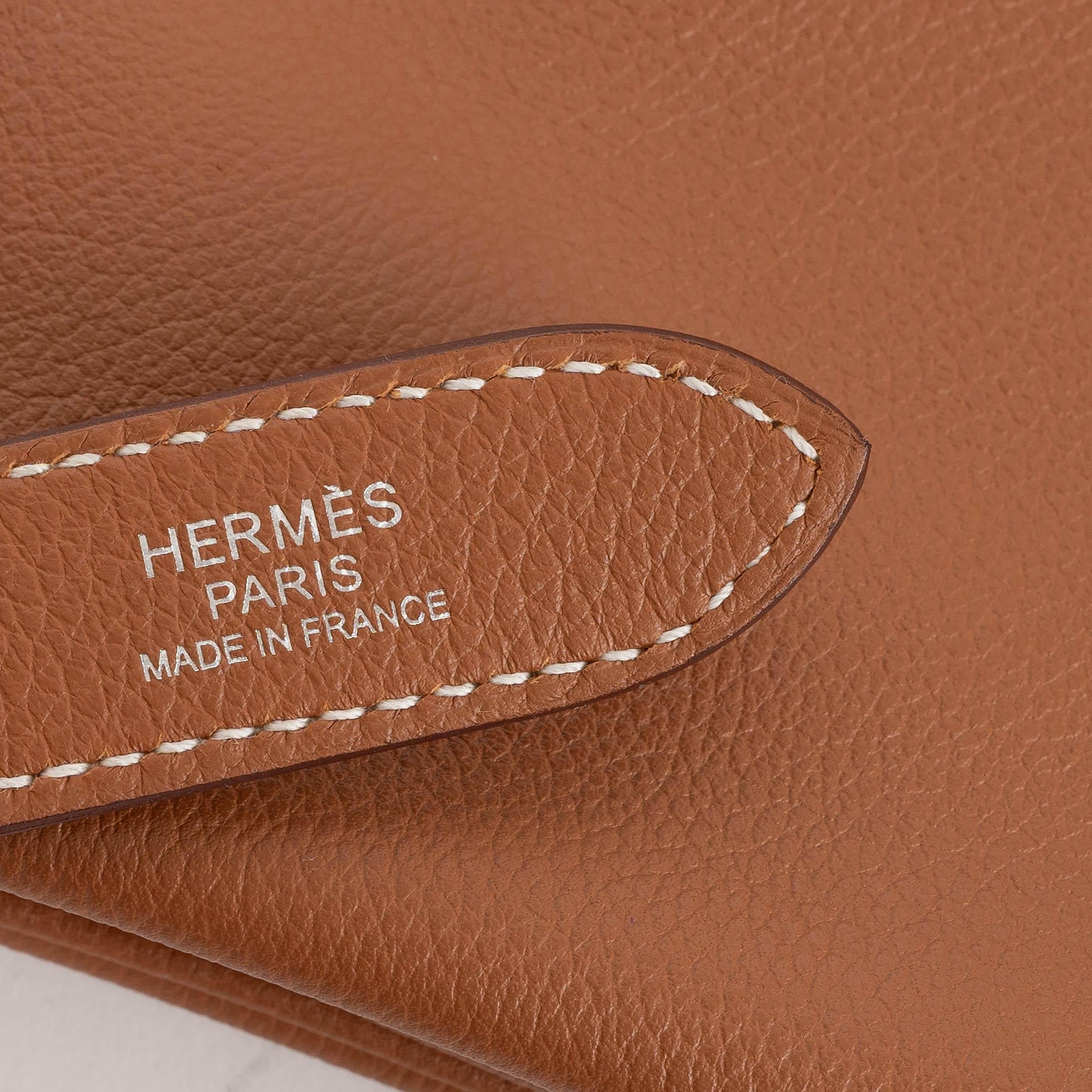 HERMES Gold camel Evercolor Leder TRIM DUO 24 Crossbody Tasche Phw im Angebot 1