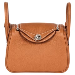 HERMÈS Gold Clemence Mini Lindy en cuir