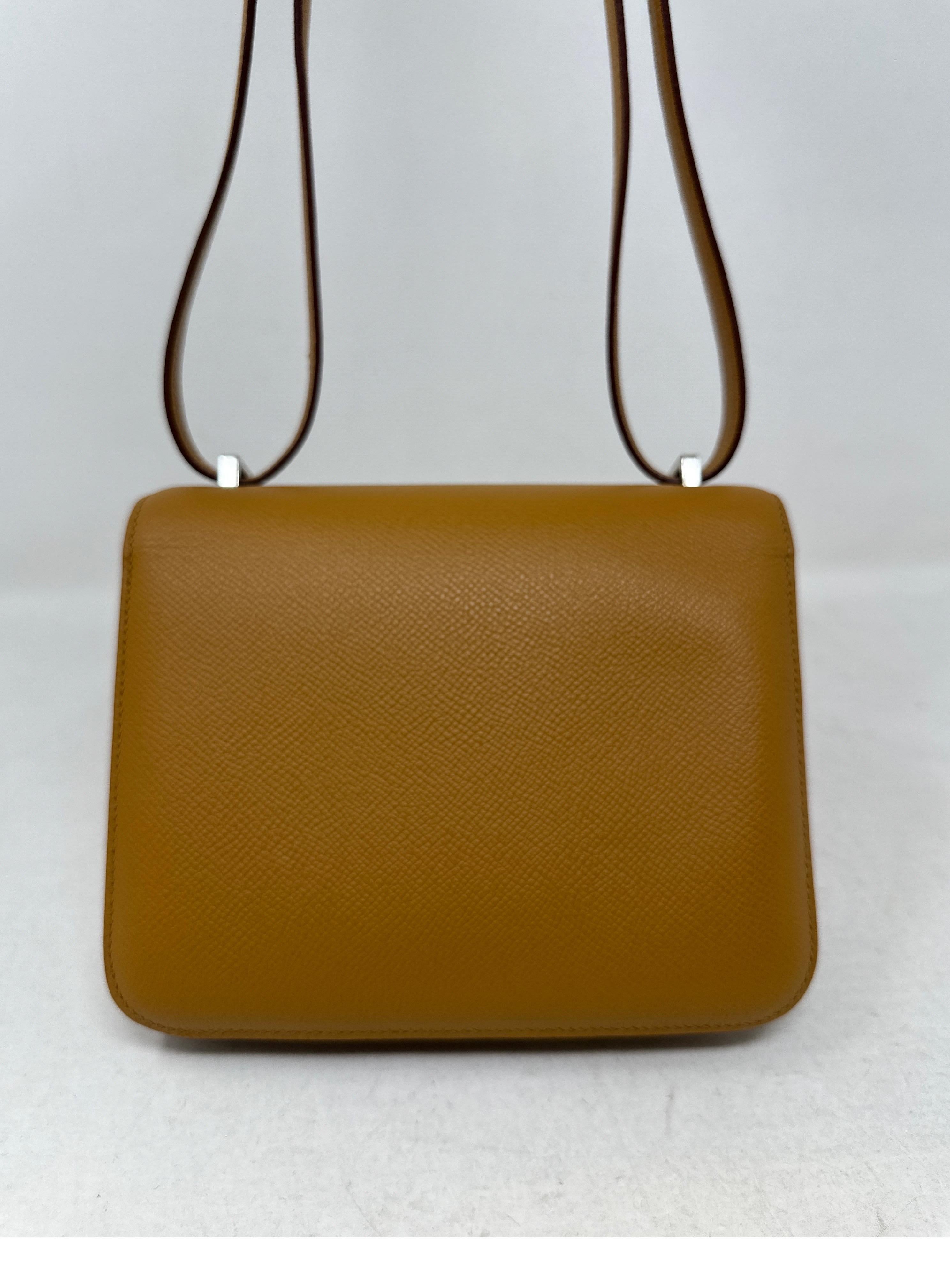 Hermes Gold Constance 18 Bag  In Excellent Condition In Athens, GA
