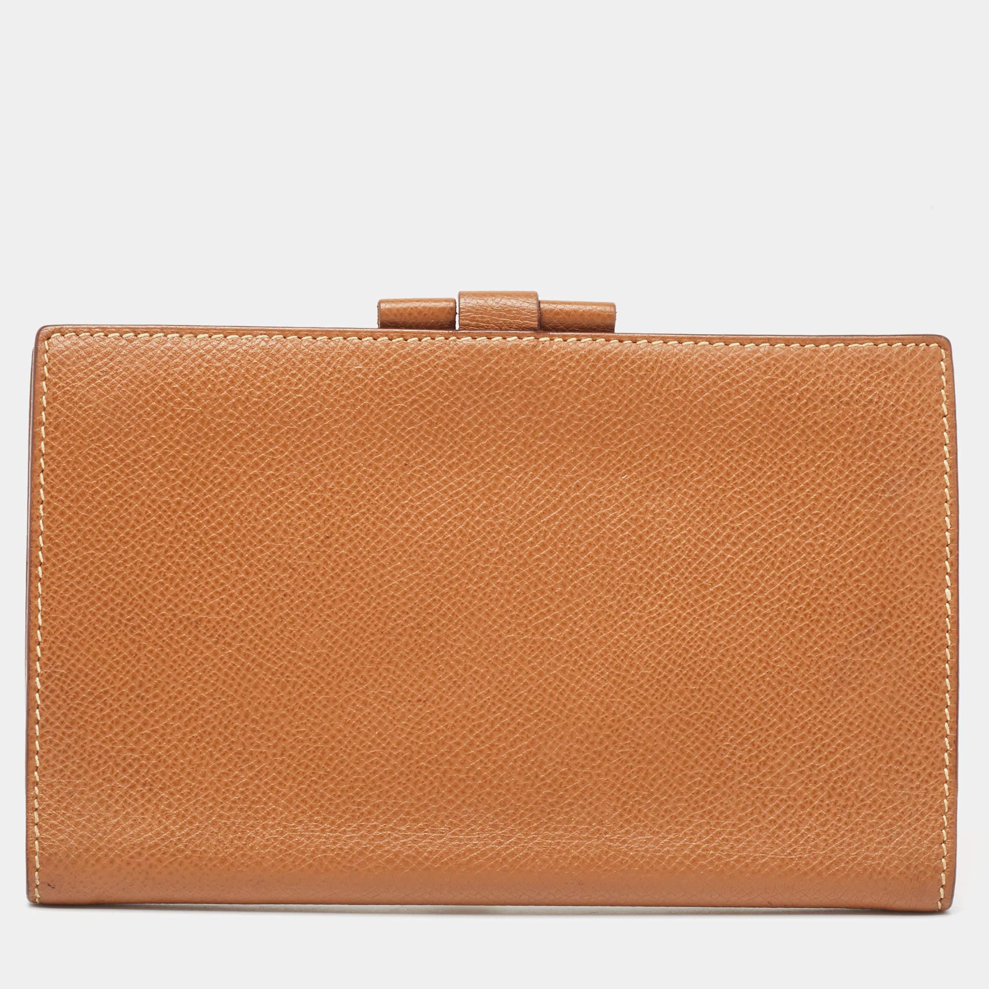 Women's Hermes Gold Courchevel Leather Globe-Trotter Mini Agenda Cover