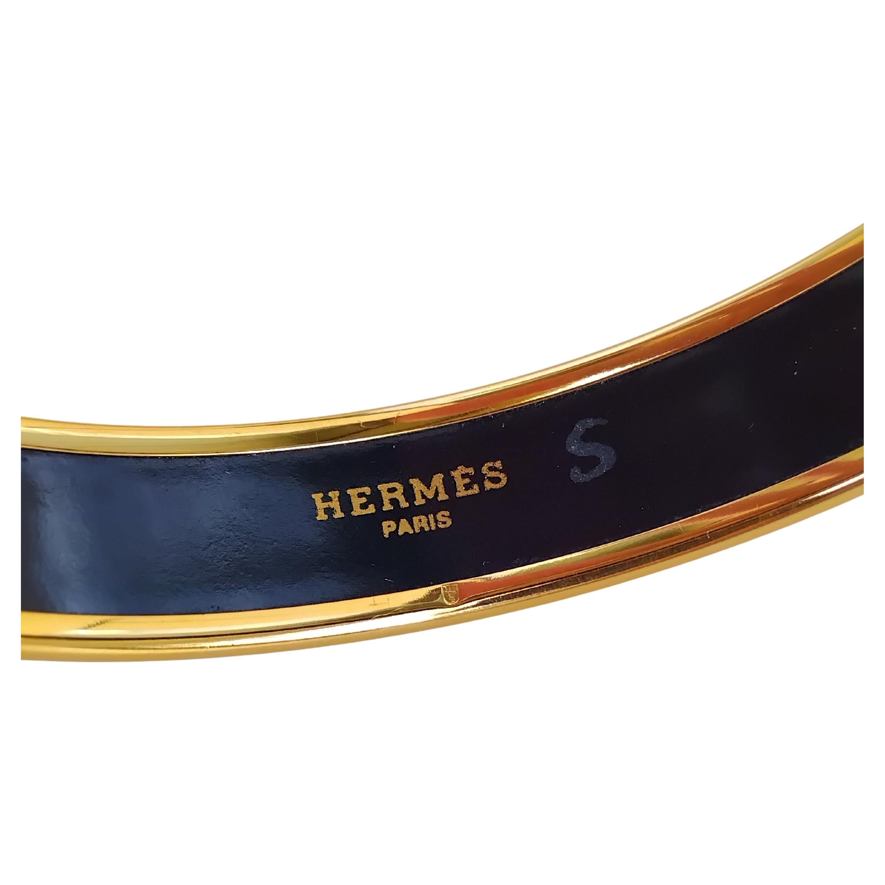 Hermès Pulsera Esmalte Oro Pingüinos Talla 65 en venta 4