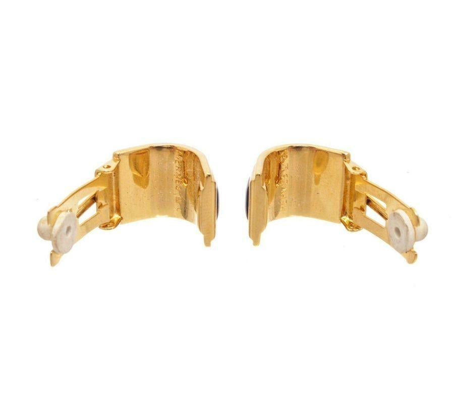 Hermes Gold Emaille-Ohrclips-Ohrring mit goldfarbener Hardware und Drehverschluss Damen im Angebot