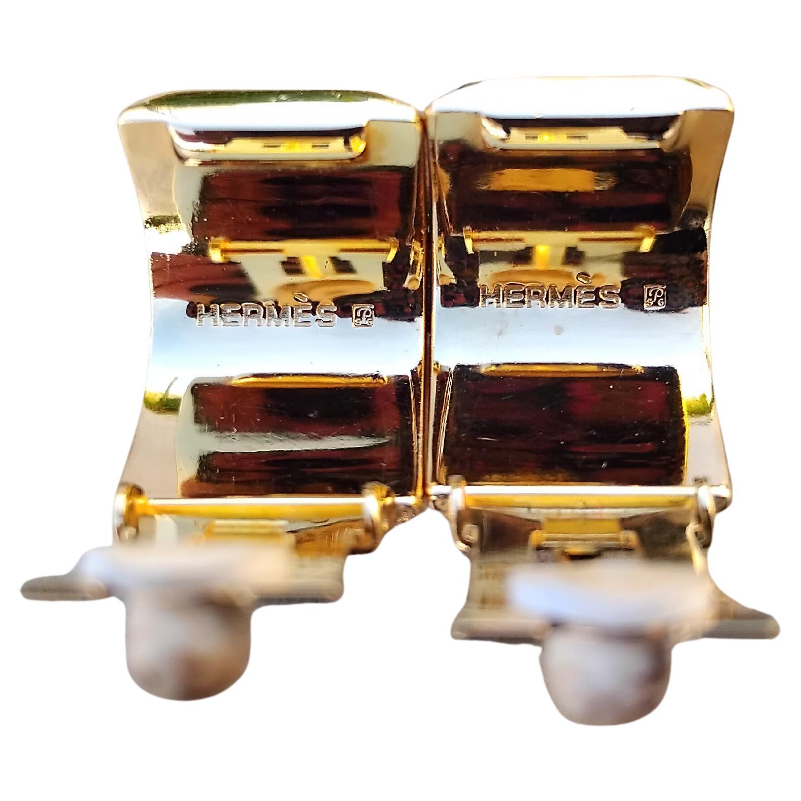 Hermès Boucles d'oreilles émail doré Lionnes Afrique Pour femmes en vente