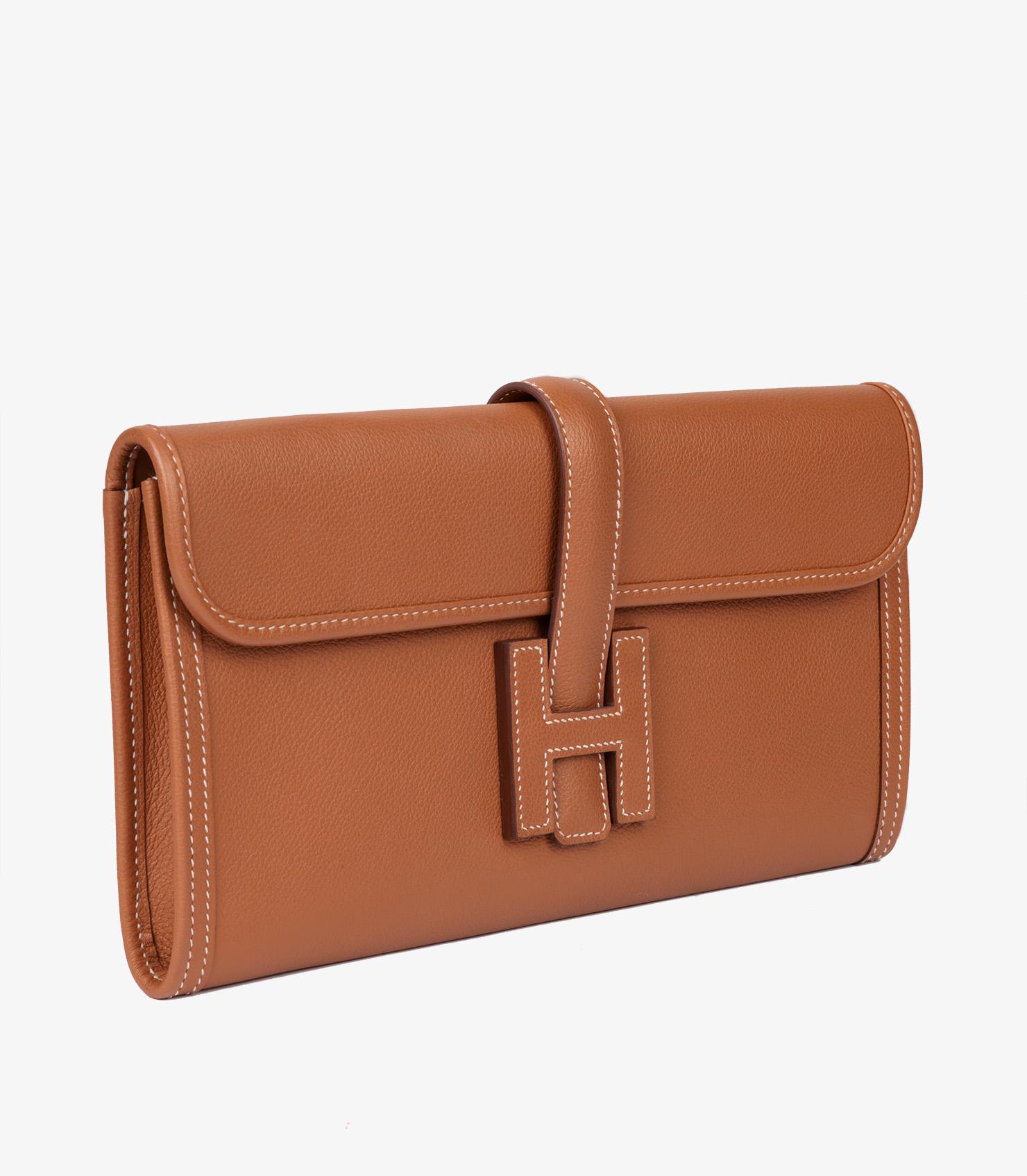 Hermès Gold Epsom Leather Jige Elan 29

Model- Jige Elan 29
Product Type- Clutch
Serial Number- *
Age- Circa 2020
Accompanied By- Hermès Dust Bag, Box, Protective Felt, Care Booklet, Ribbon
Colour- Gold
Material(s)- Epsom Leather
Authenticity