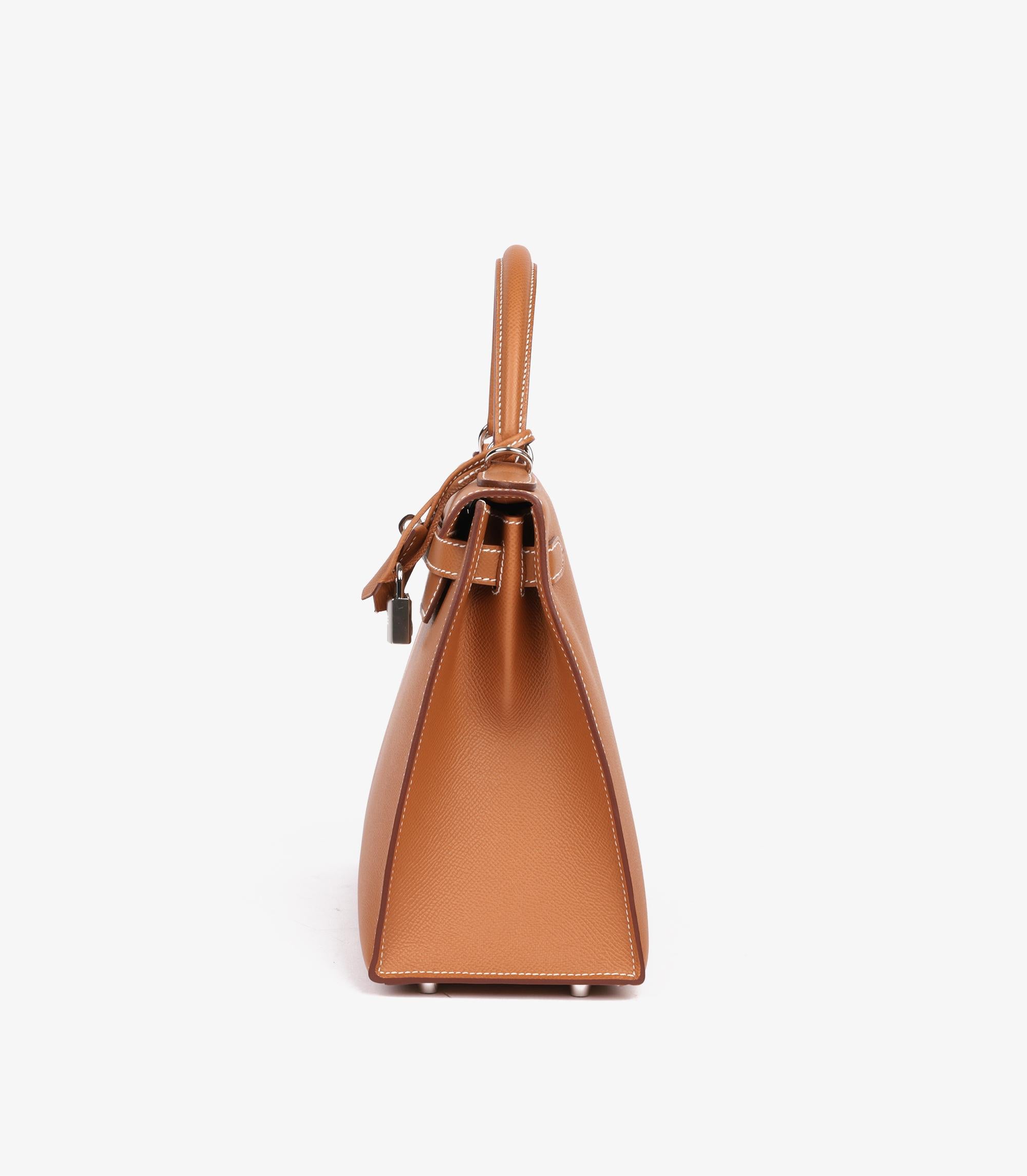 Hermès Gold Epsom Leather Kelly 28cm Sellier In New Condition In Bishop's Stortford, Hertfordshire