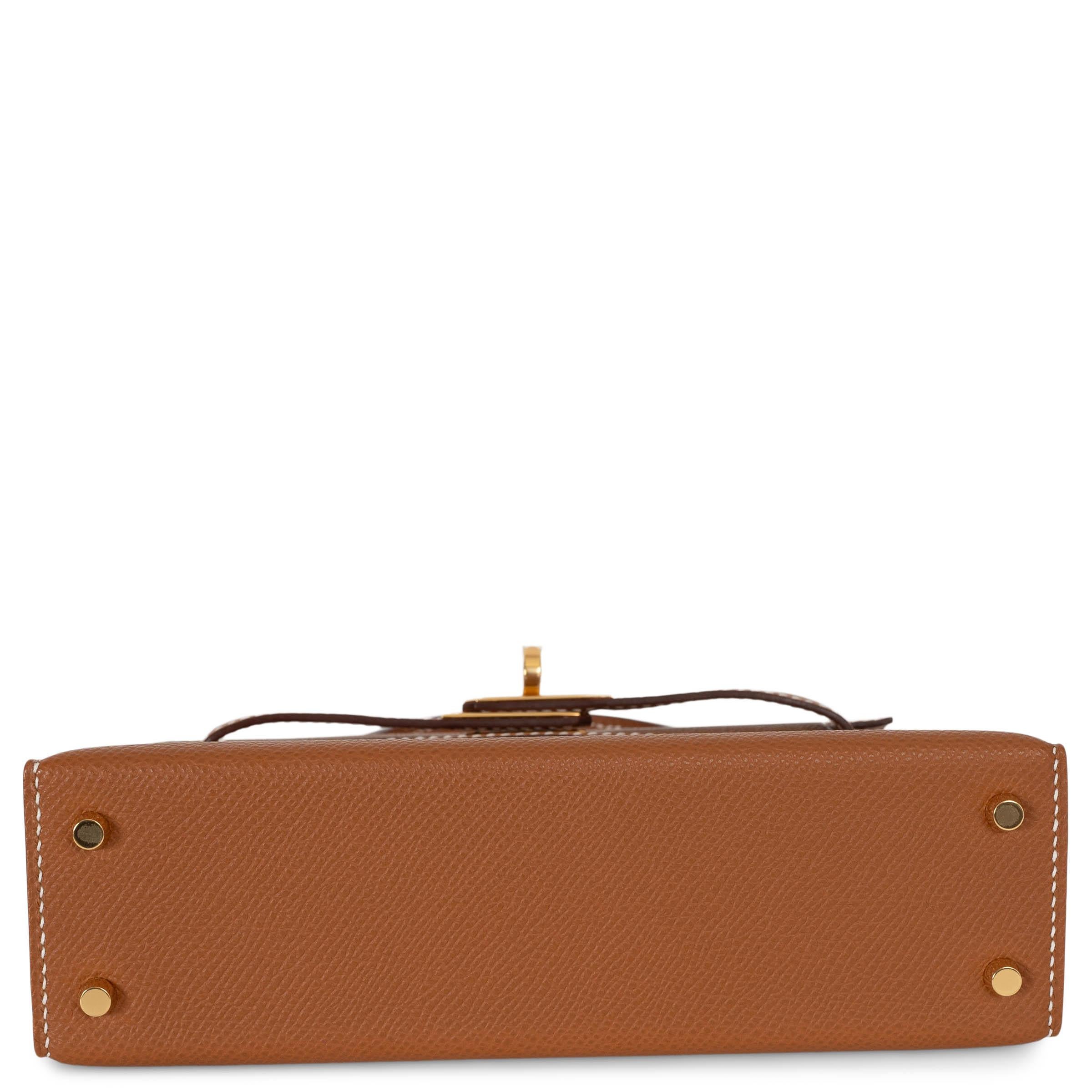 HERMES Gold Epsom leather MINI KELLY 20 SELLIER Bag Ghw In Excellent Condition For Sale In Zürich, CH