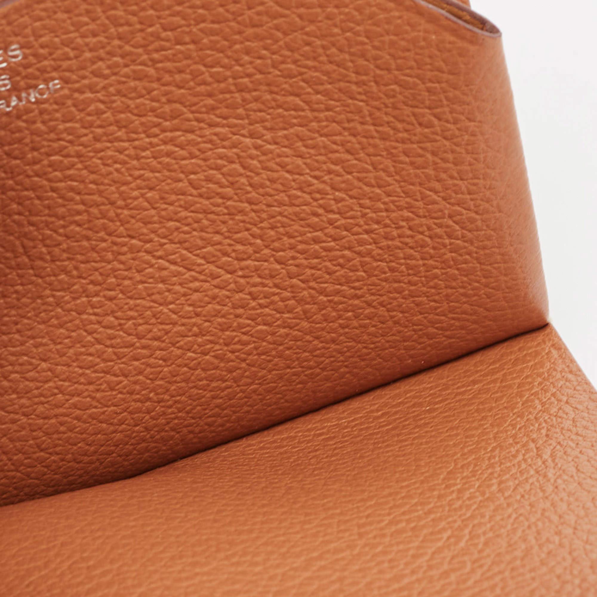 Hermes Gold Evercolor Leather H Sellier Card Holder In Excellent Condition In Dubai, Al Qouz 2