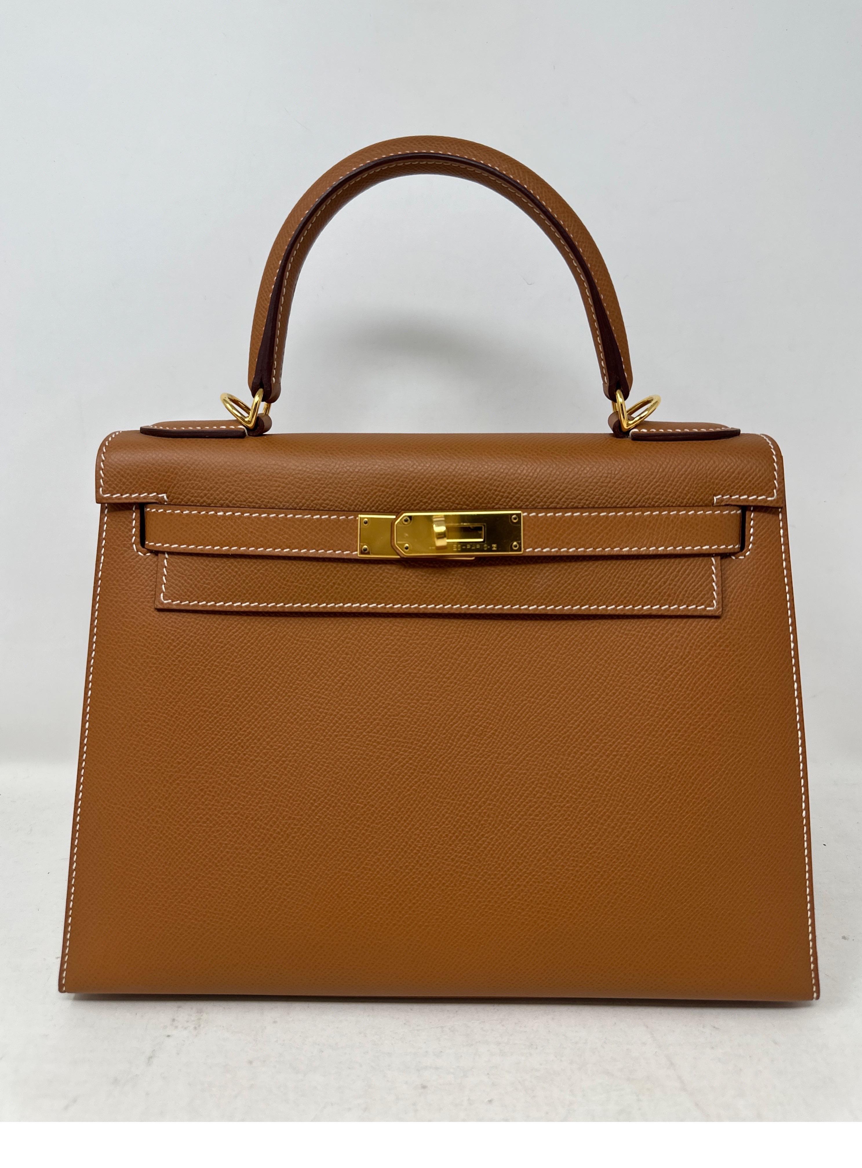 Hermes Gold Kelly 28 Sellier Bag In Excellent Condition For Sale In Athens, GA