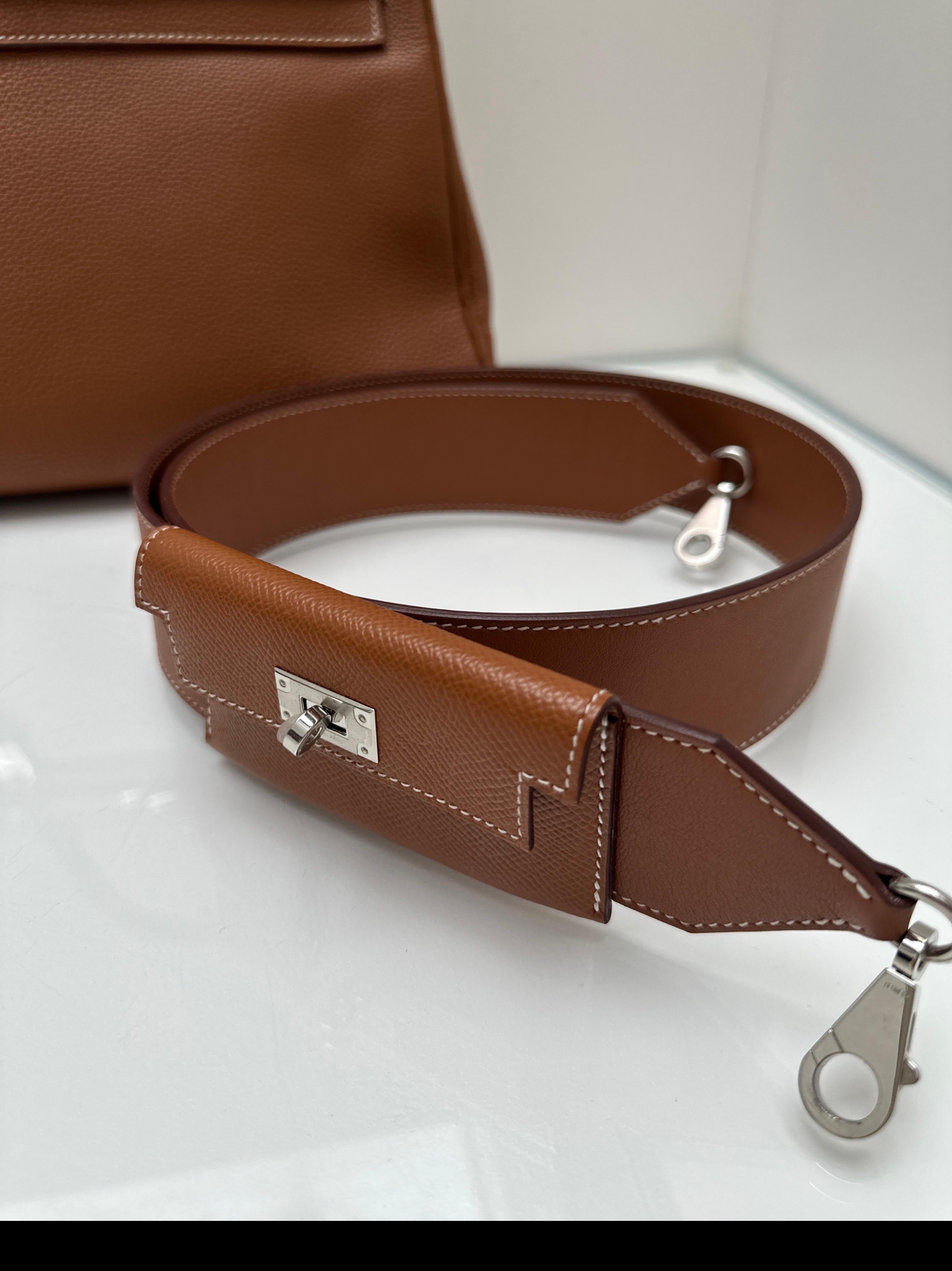 Sac Kelly 32 en or de Hermes en vente 6