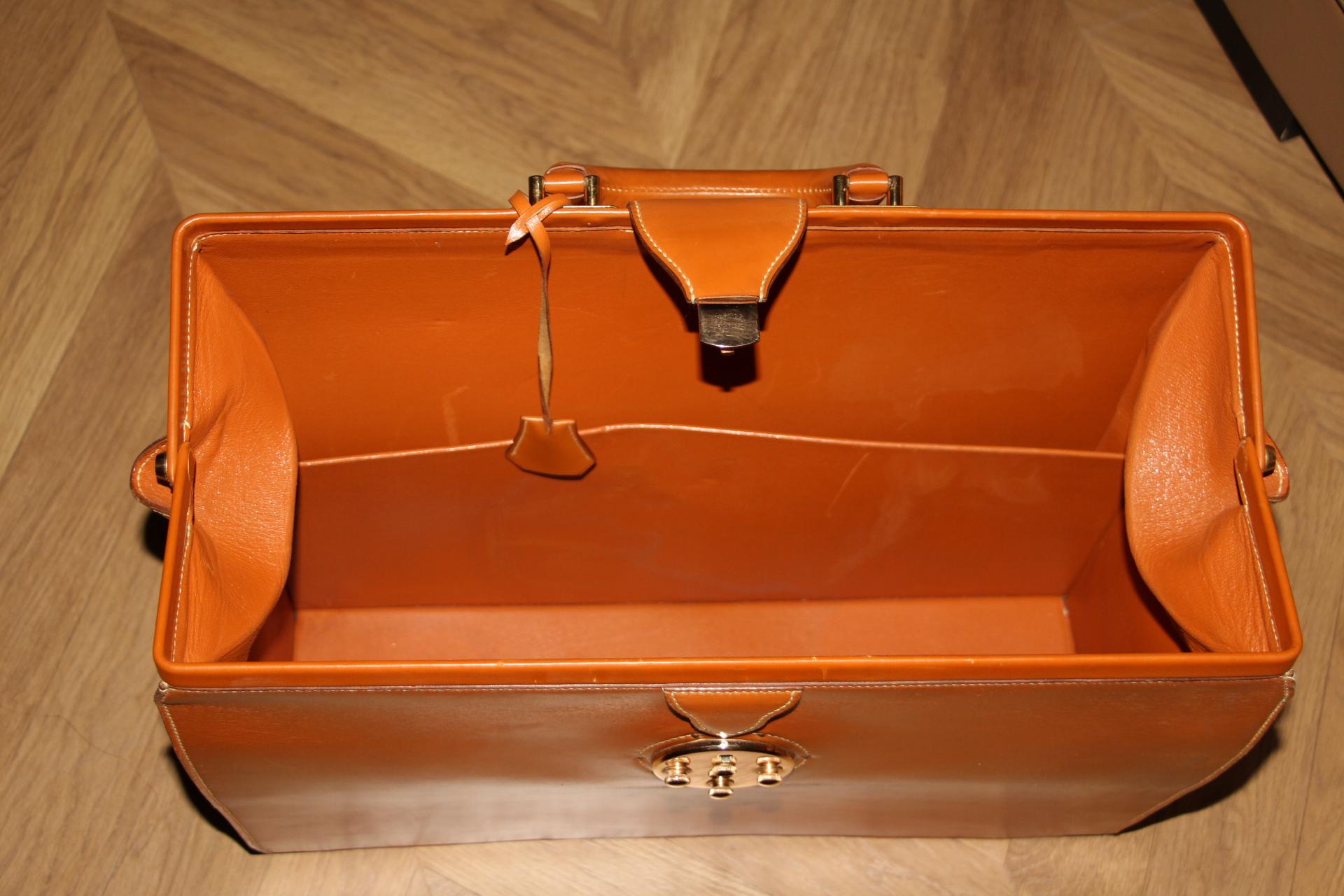 Hermès Gold Leather Pilot or Doctor's Briefcase , Hermes Attache 7