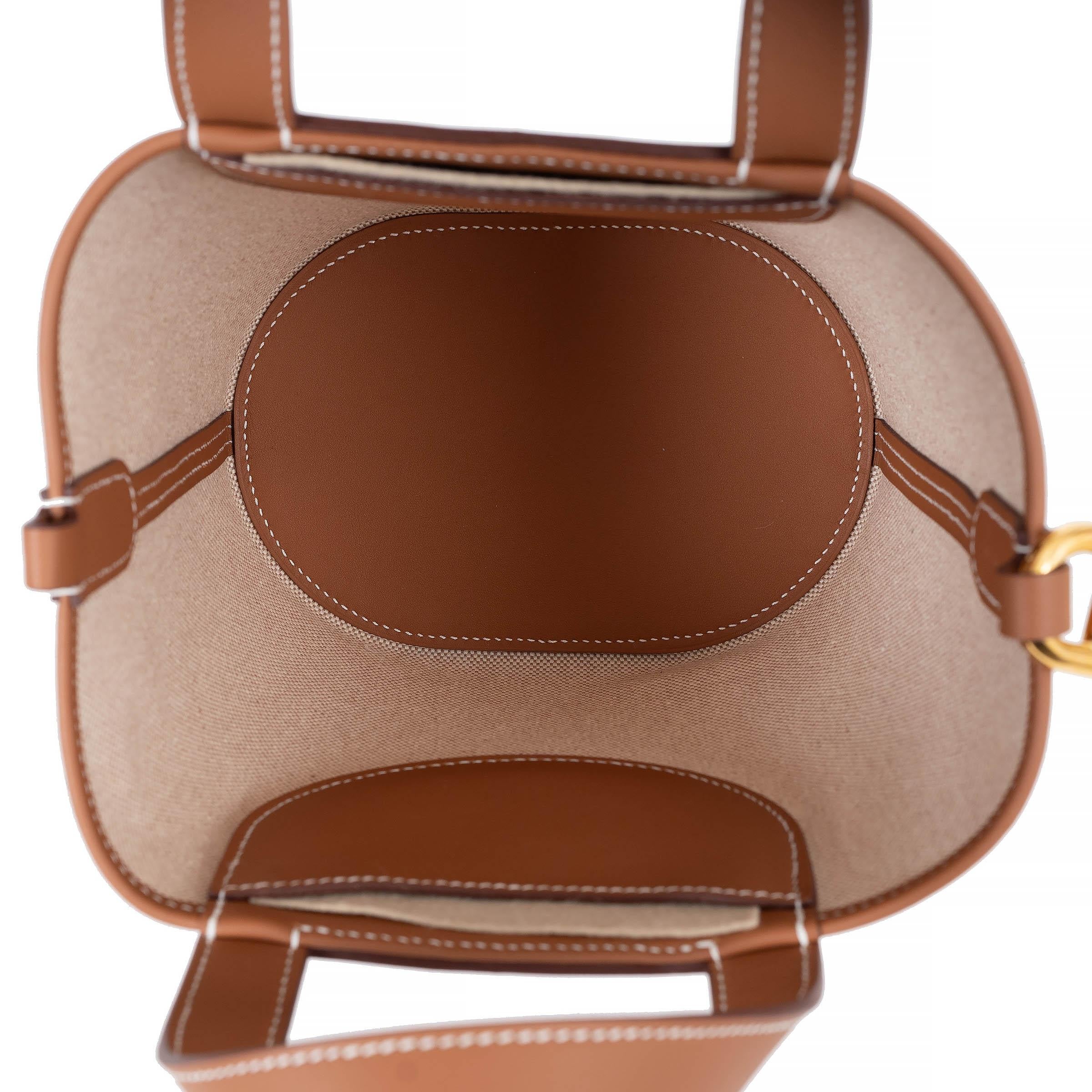 HERMES Gold leather & Toile H canvas IN THE LOOP 18 Bag For Sale 2