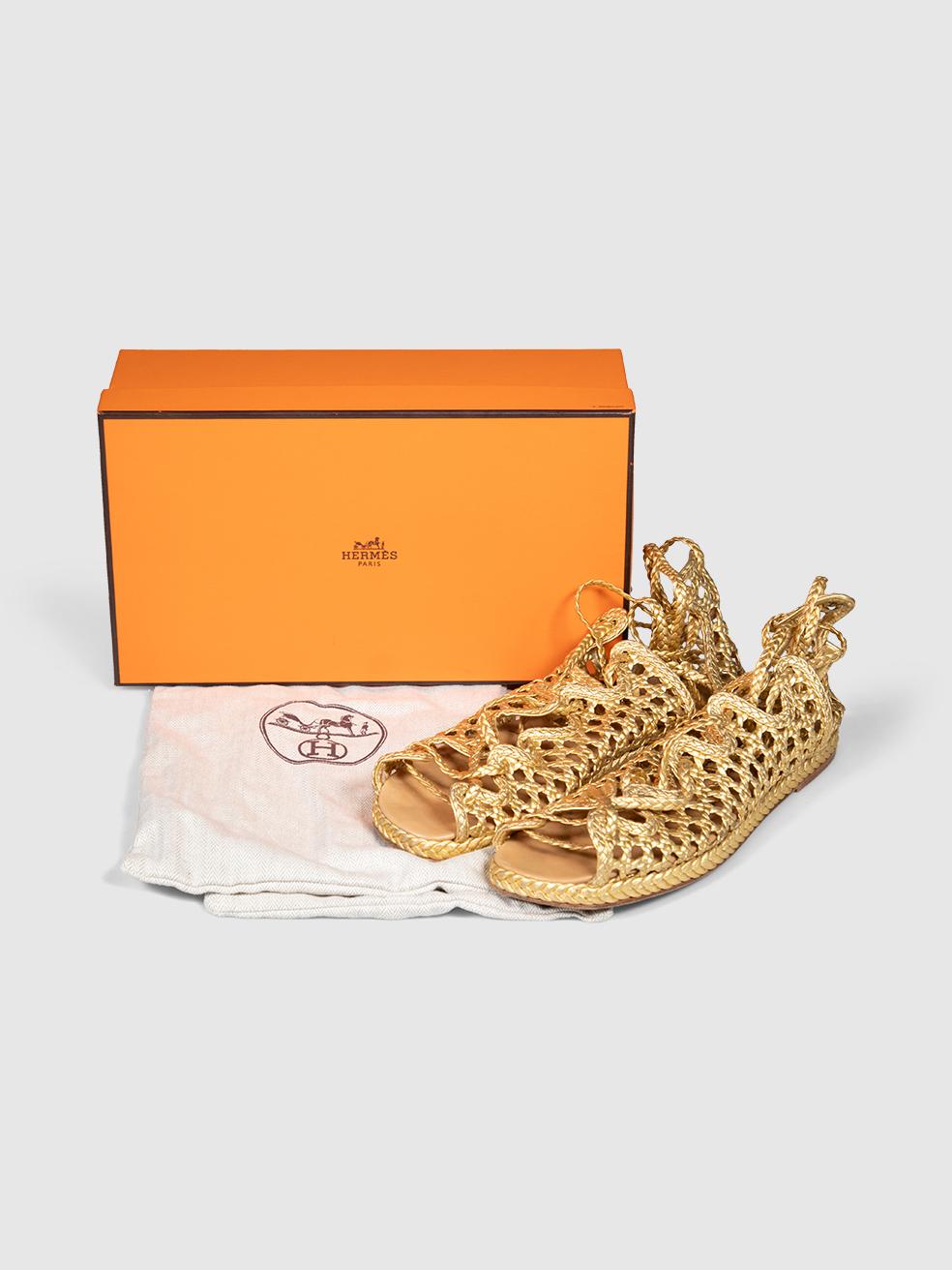 Hermès Gold Leder gewebt Ankle Wrap Sandalen Größe IT 39 im Zustand „Hervorragend“ im Angebot in London, GB