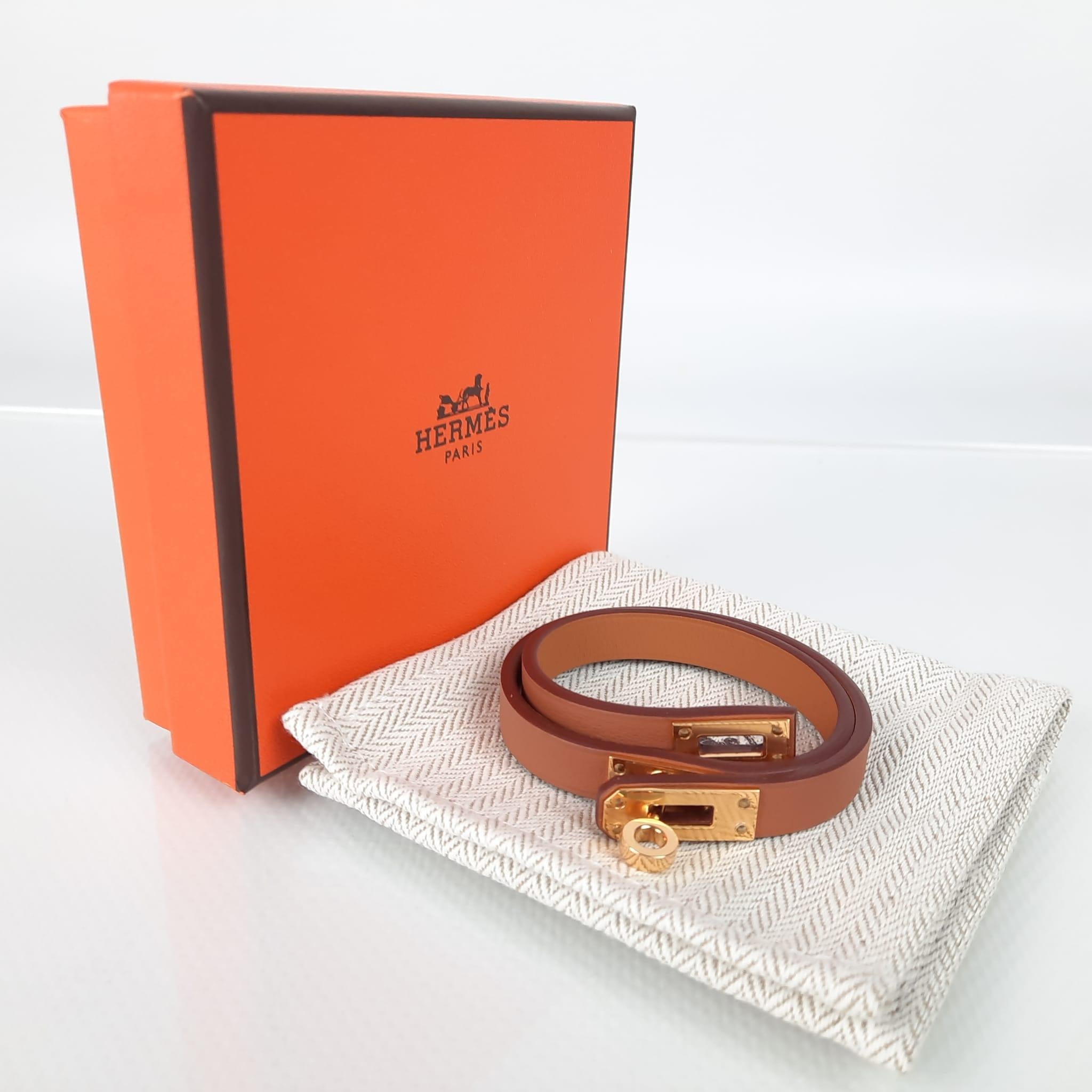 Hermes Gold Mini Kelly Double Tour bracelet Size 2 In New Condition In Nicosia, CY