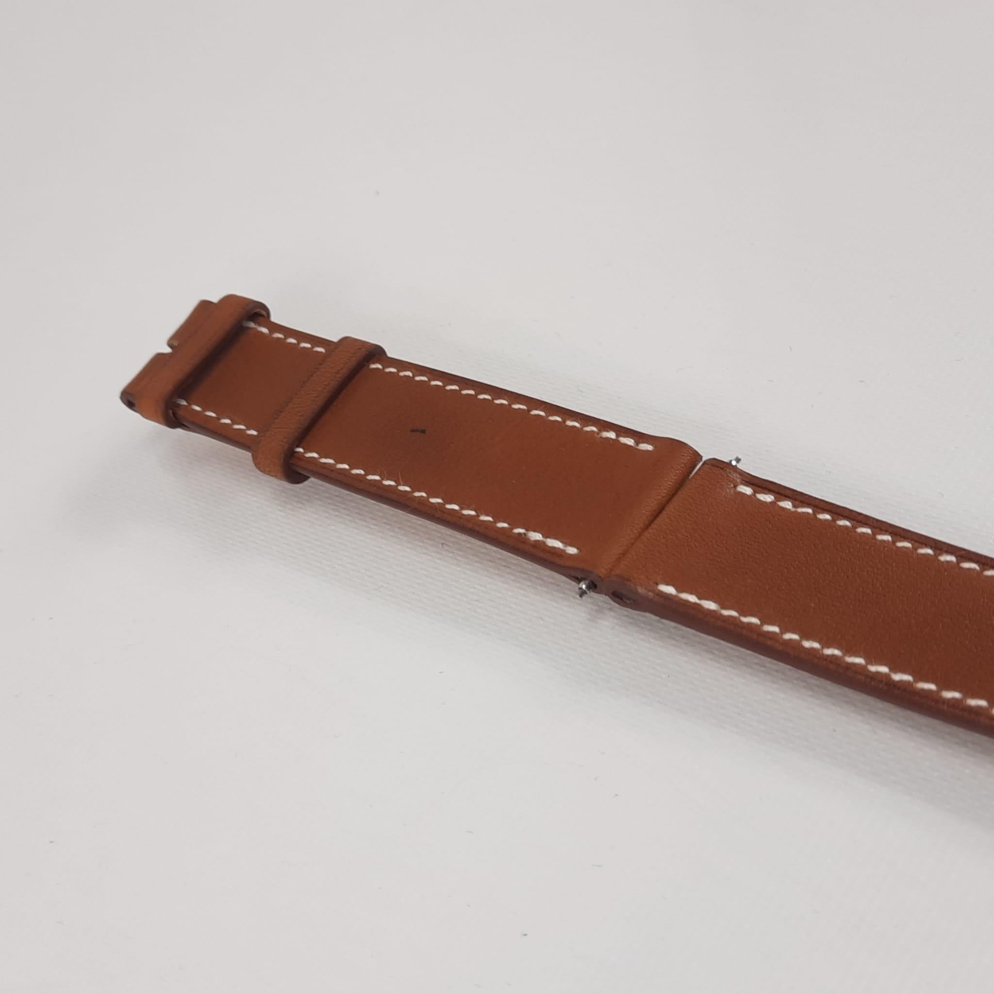 Hermès  Bracelet de montre en cuir de veau Barenia doré et naturel T-090 en vente 1