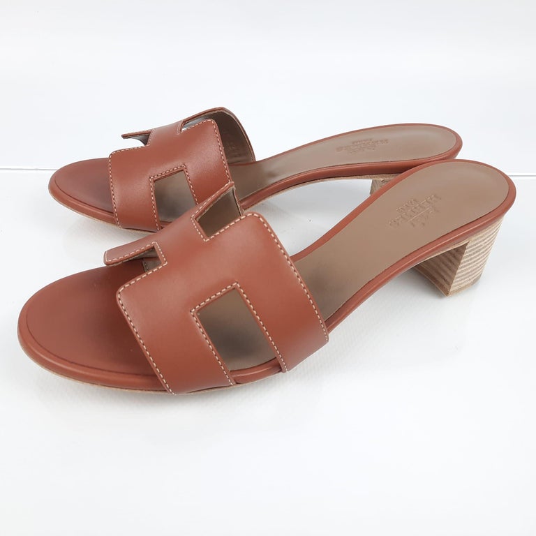 Size 37
An iconic Hermes style, this silhouette is an essential piece in every wardrobe.