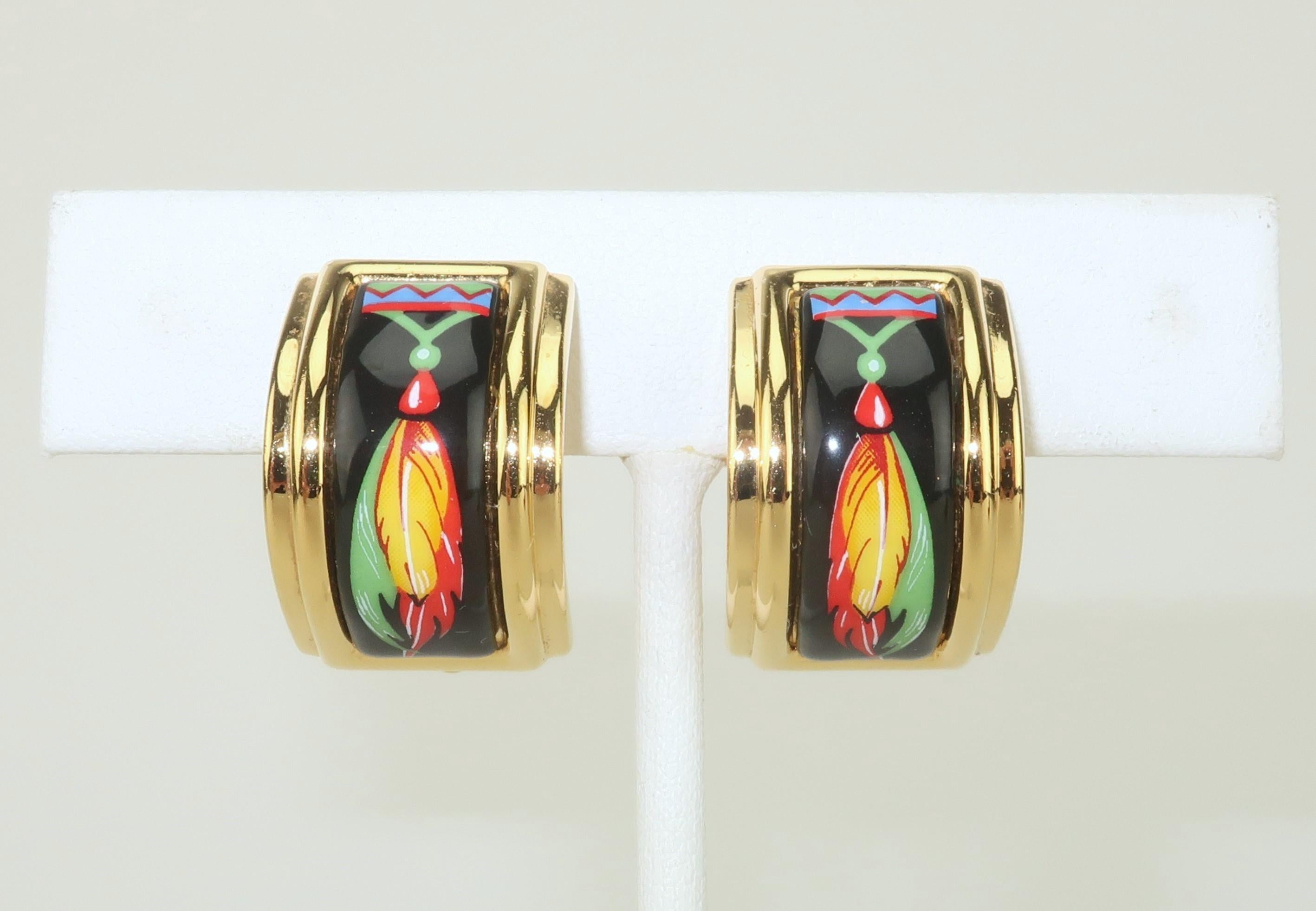 HERMES - Boucles d'oreilles à pince en plaqué or et émail en vente 1