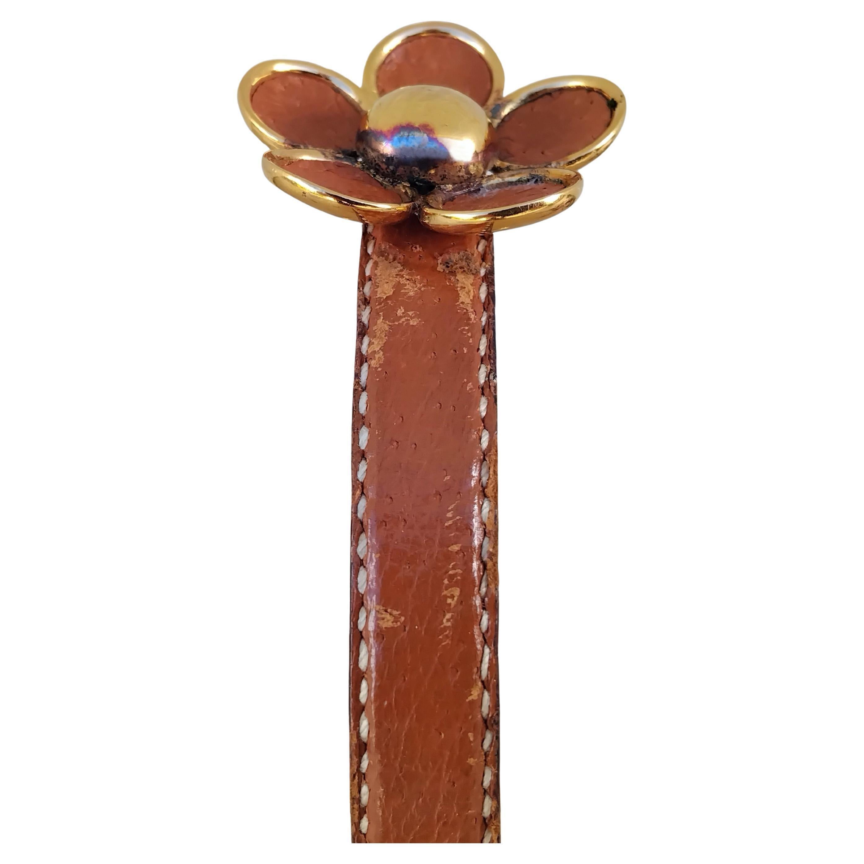 Hermès Pulsera de cuero dorado FLORA en venta 11